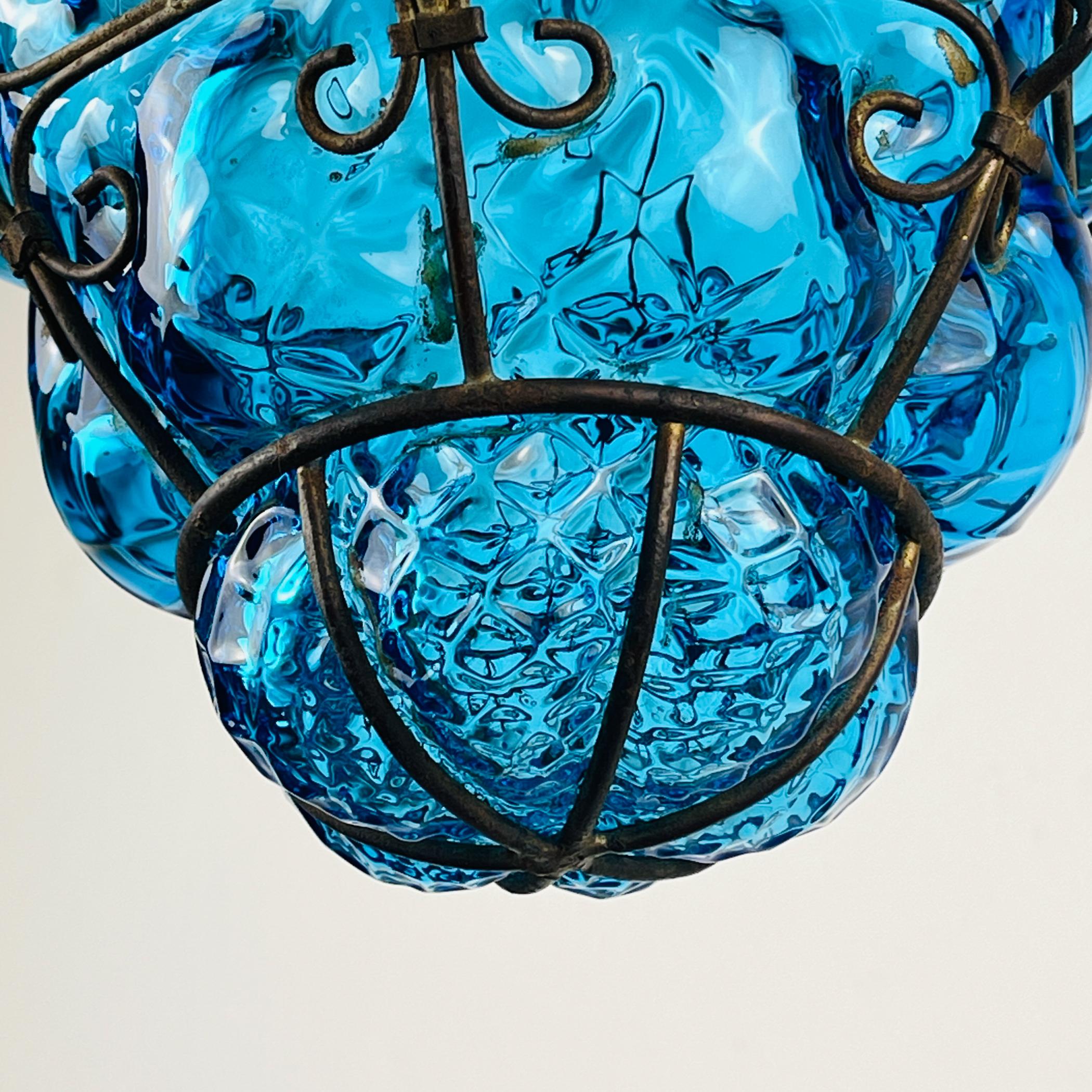 Original Venetian Blue Murano Caged Glass Pendant Lamp, Italy 1950s In Good Condition In Miklavž Pri Taboru, SI