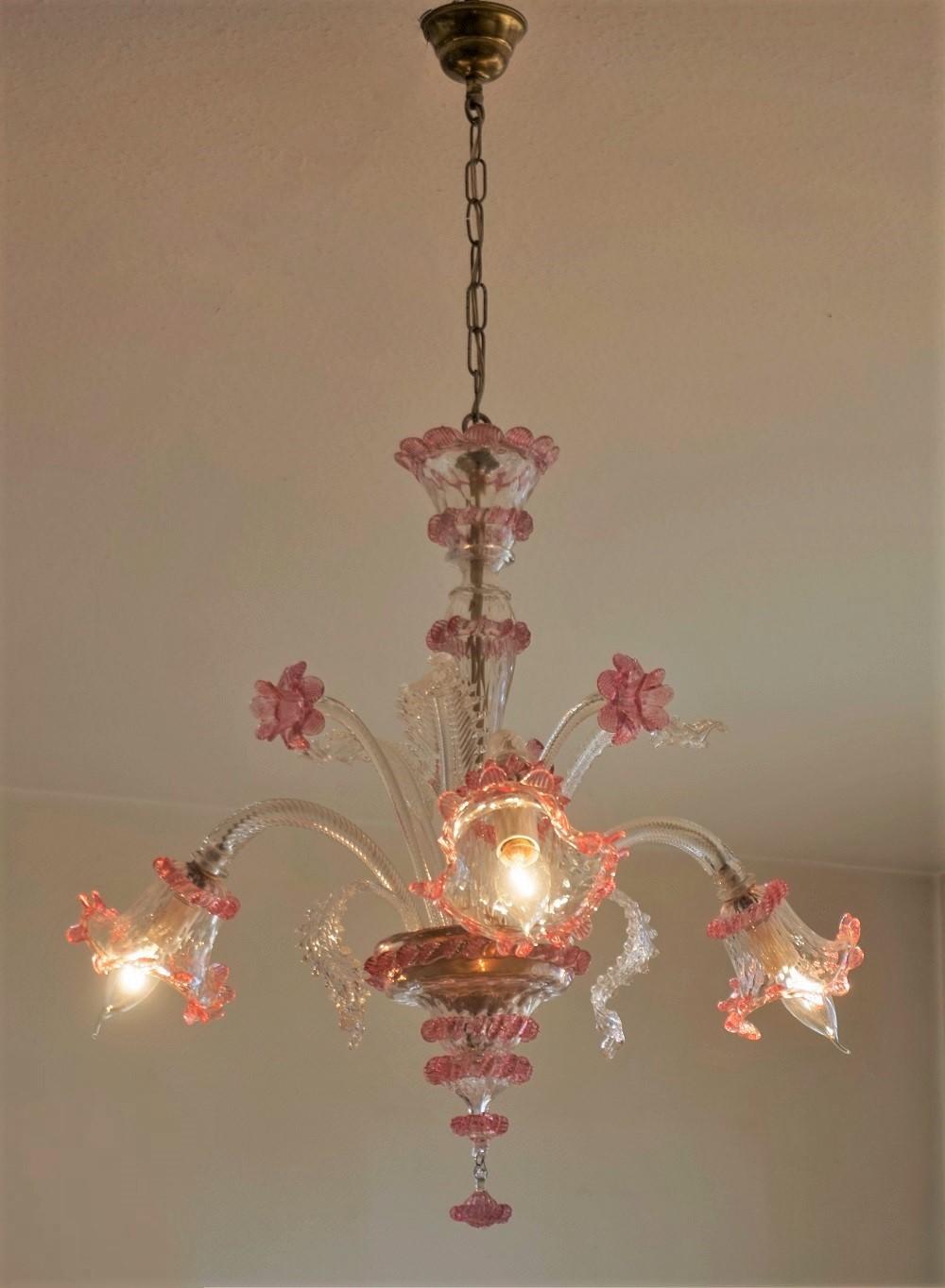Original Venetian Handcrafted Murano Chandelier Clear and Pink Blown Glass Italy For Sale 2