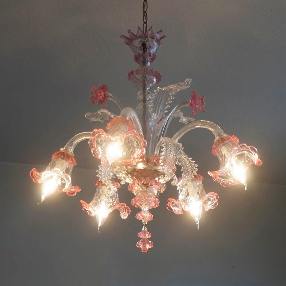 Original Venetian Handcrafted Murano Chandelier Clear and Pink Blown Glass Italy For Sale 5