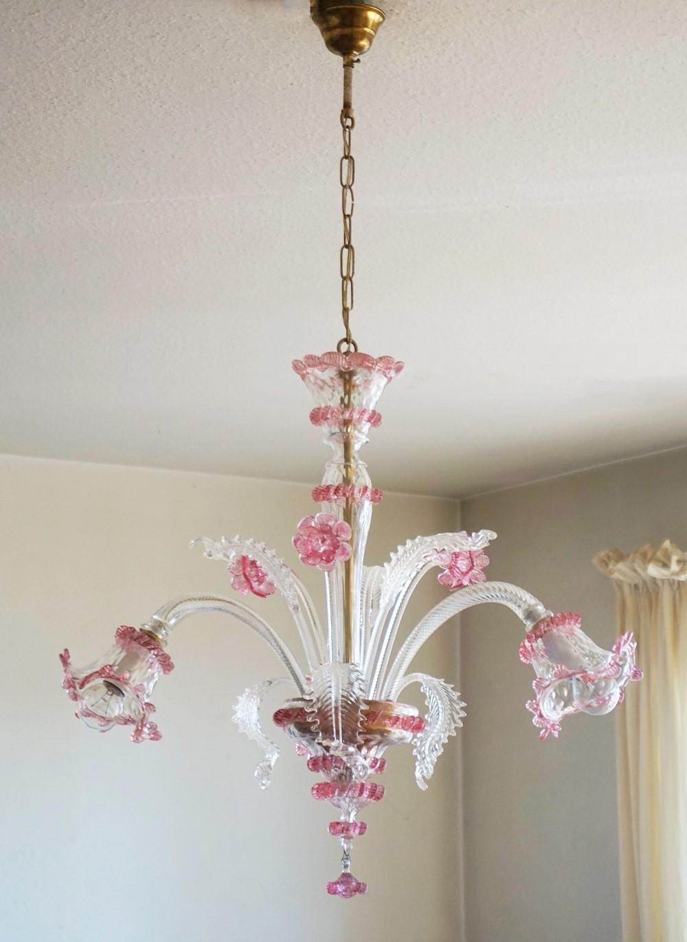 Italian Original Venetian Handcrafted Murano Chandelier Clear and Pink Blown Glass Italy For Sale