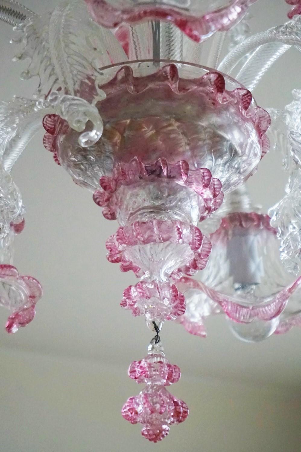 Murano Glass Chandelier Clear and Pink Blown Glass, Italy In Good Condition In Frankfurt am Main, DE