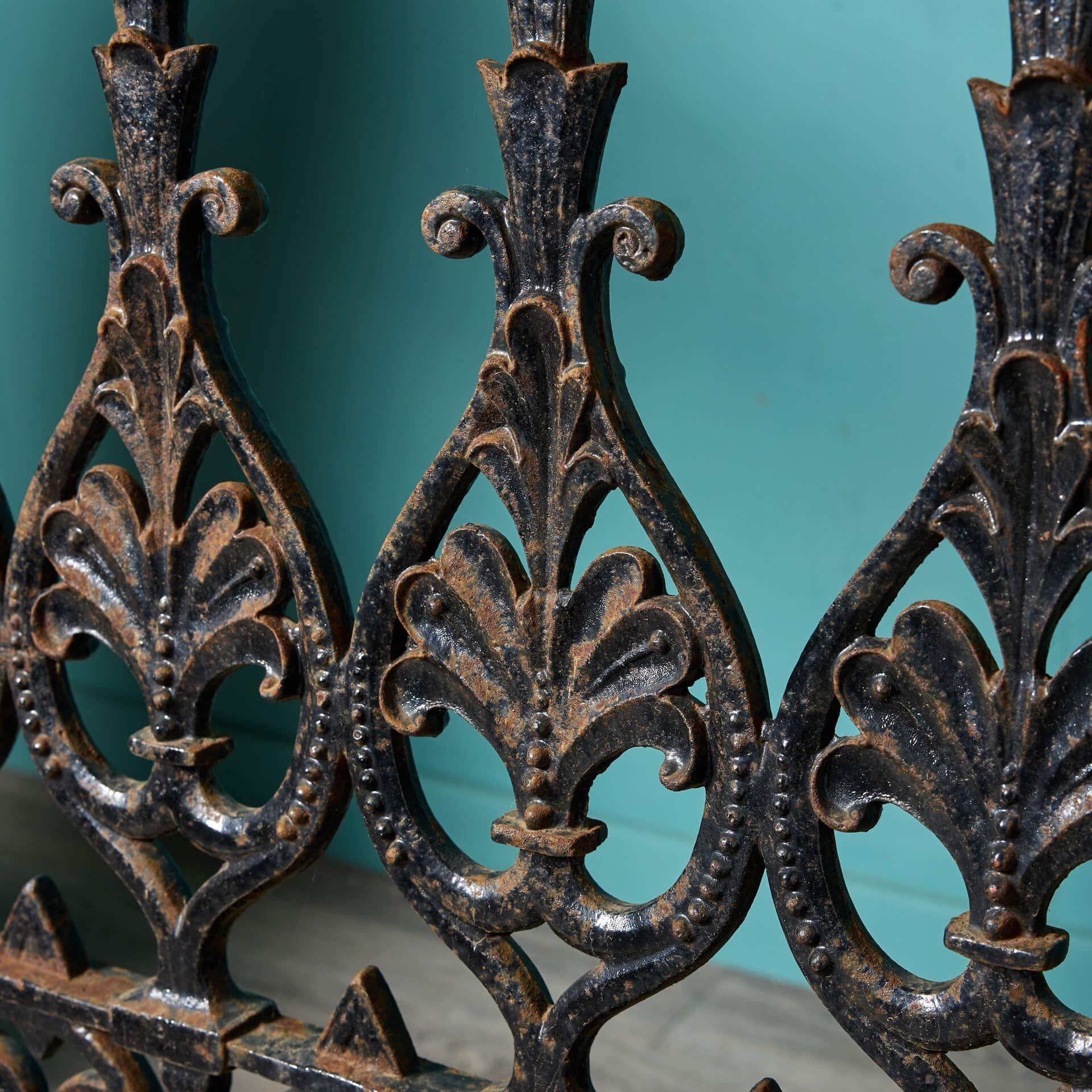 Puerta victoriana original de hierro fundido para jardín Inglés