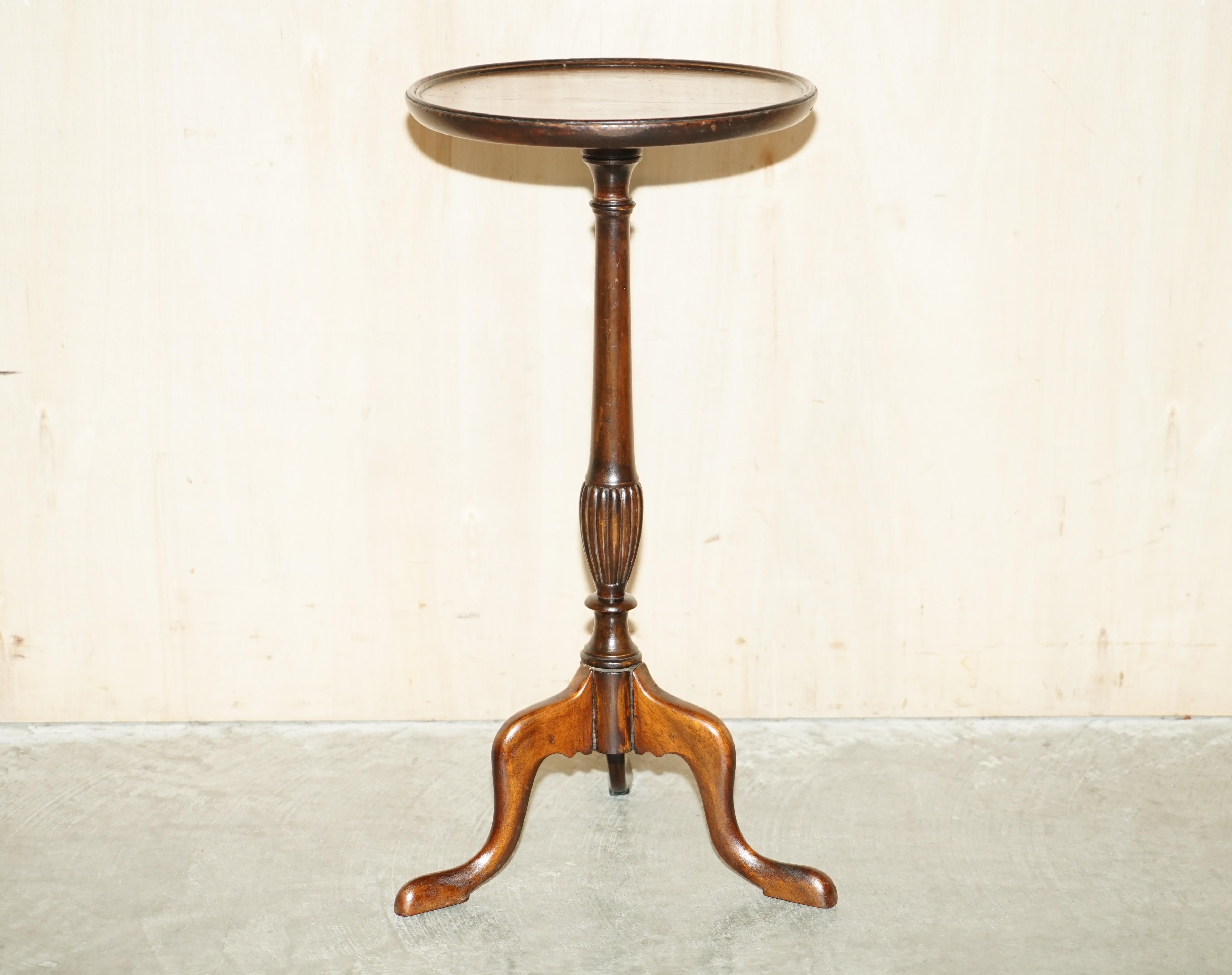 We are delighted to offer for sale this lovely original finish, antique Mahogany lamp or side table with a nicely turned column base Circa 1880

A good-looking well-made tripod table in good condition throughout, we have cleaned waxed and polished