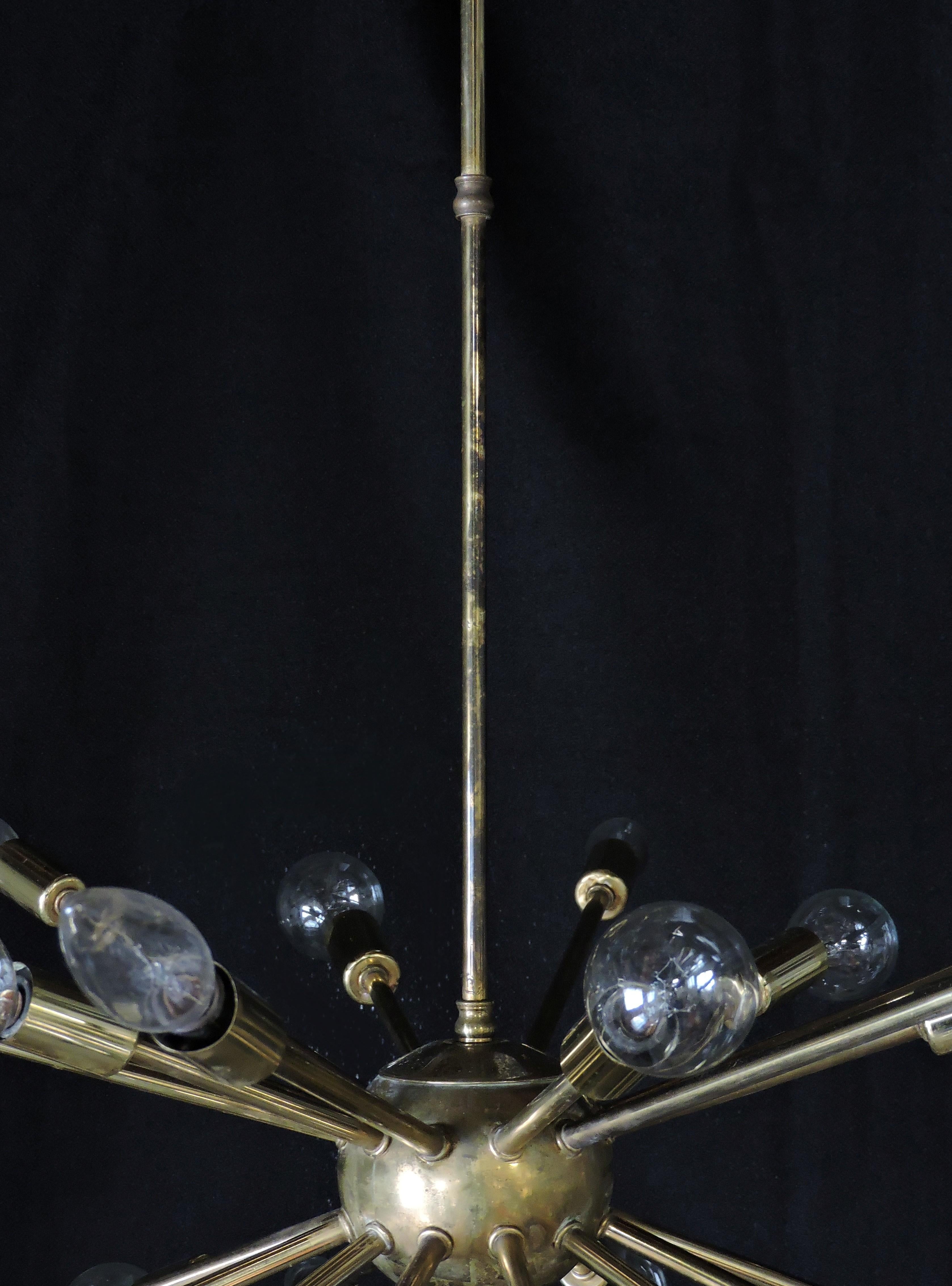Original Vintage 1960s Mid-Century Modern 24-Arm Brass Sputnik Chandelier In Good Condition In Chesterfield, NJ