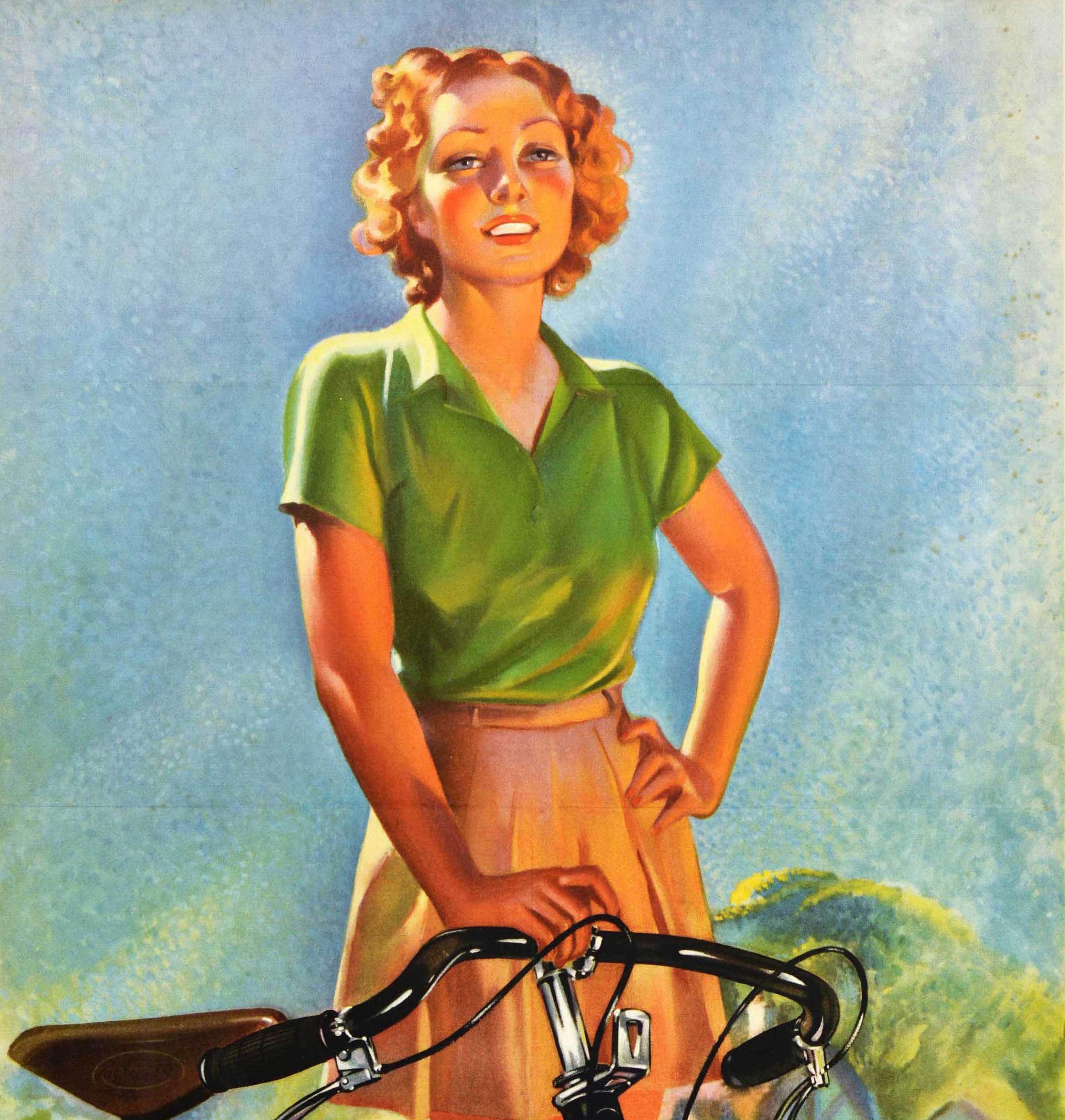 Original Vintage-Werbeplakat für BSA The Real Quality Bicycle mit einer lächelnden Dame, die den Lenker eines neuen Fahrrads vor einem Landhaus und Bäumen unter blauem Himmel hält, darunter der fette Text in weißer und roter Schrift. Die 1861