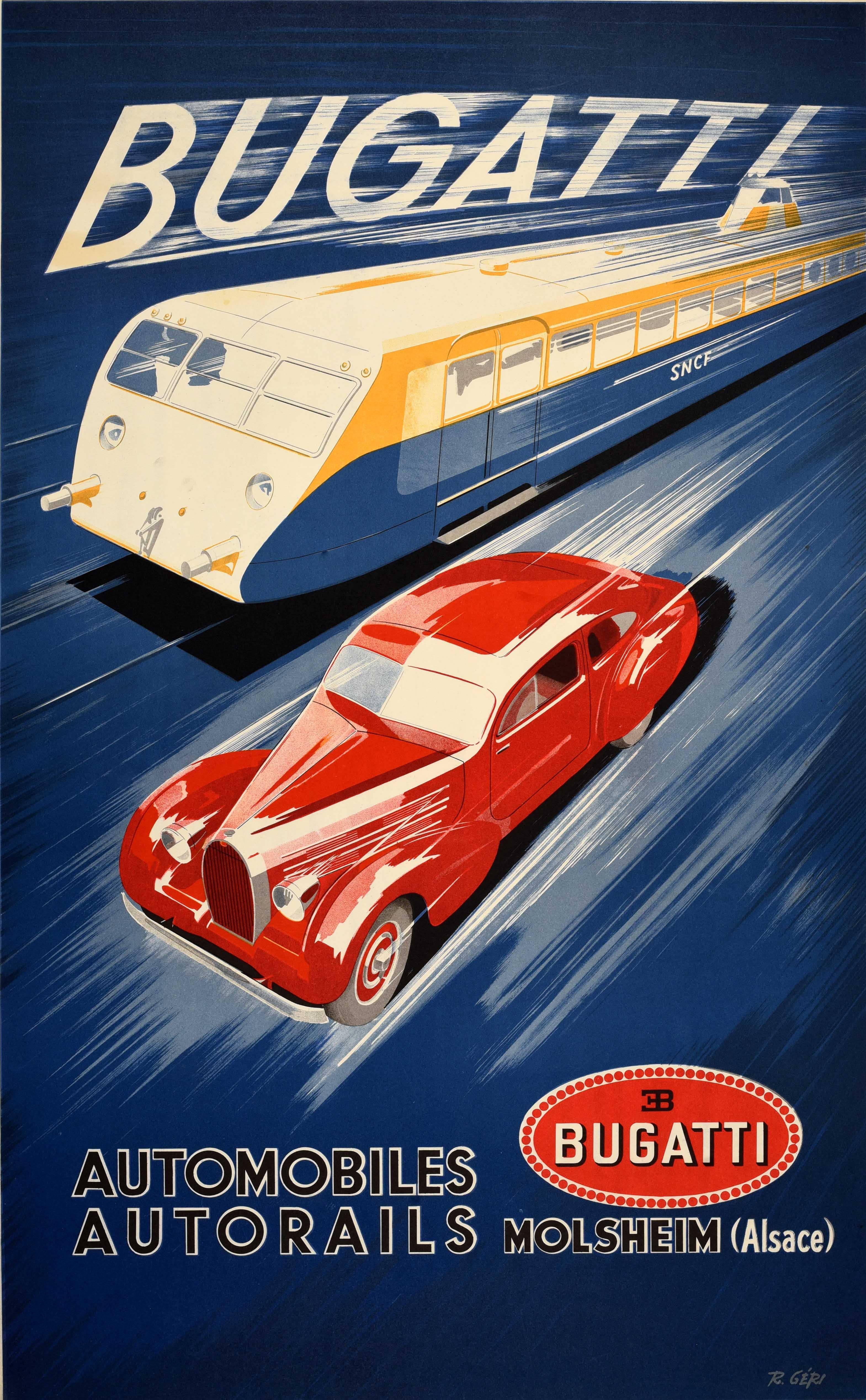 Poster pubblicitario originale d'epoca per le auto e i treni Bugatti utilizzati dalle reti PLM e SNCF, con un disegno dinamico che raffigura una classica auto Bugatti Type 64 rossa che sfreccia accanto a un treno Bugatti ad alta velocità su uno