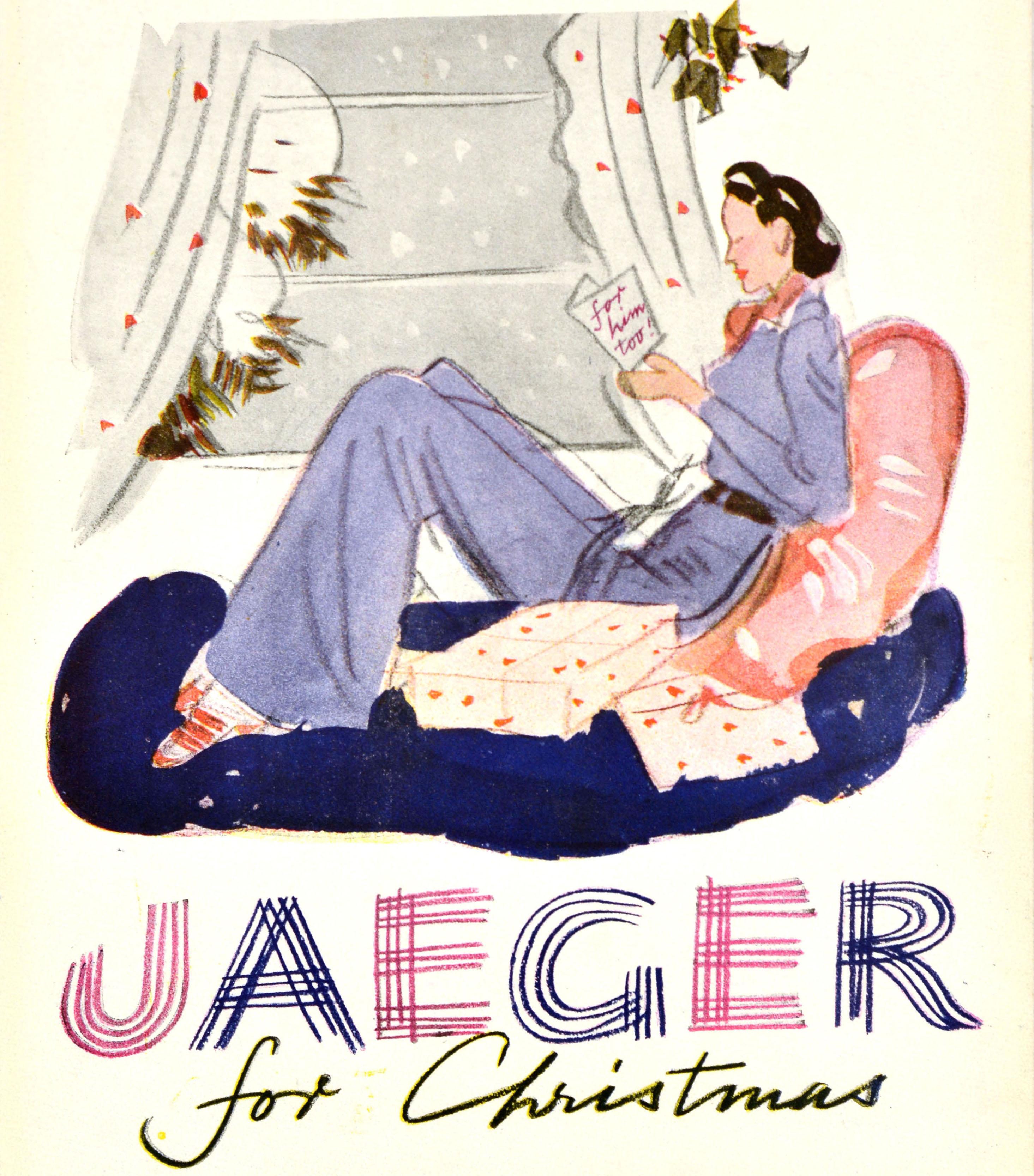 Poster pubblicitario d'epoca originale - Jaeger per Natale - con una signora elegantemente vestita in un tailleur pantalone viola con una sciarpa rossa e sandali rossi, seduta accanto a una finestra e con in mano un biglietto con una scritta sul