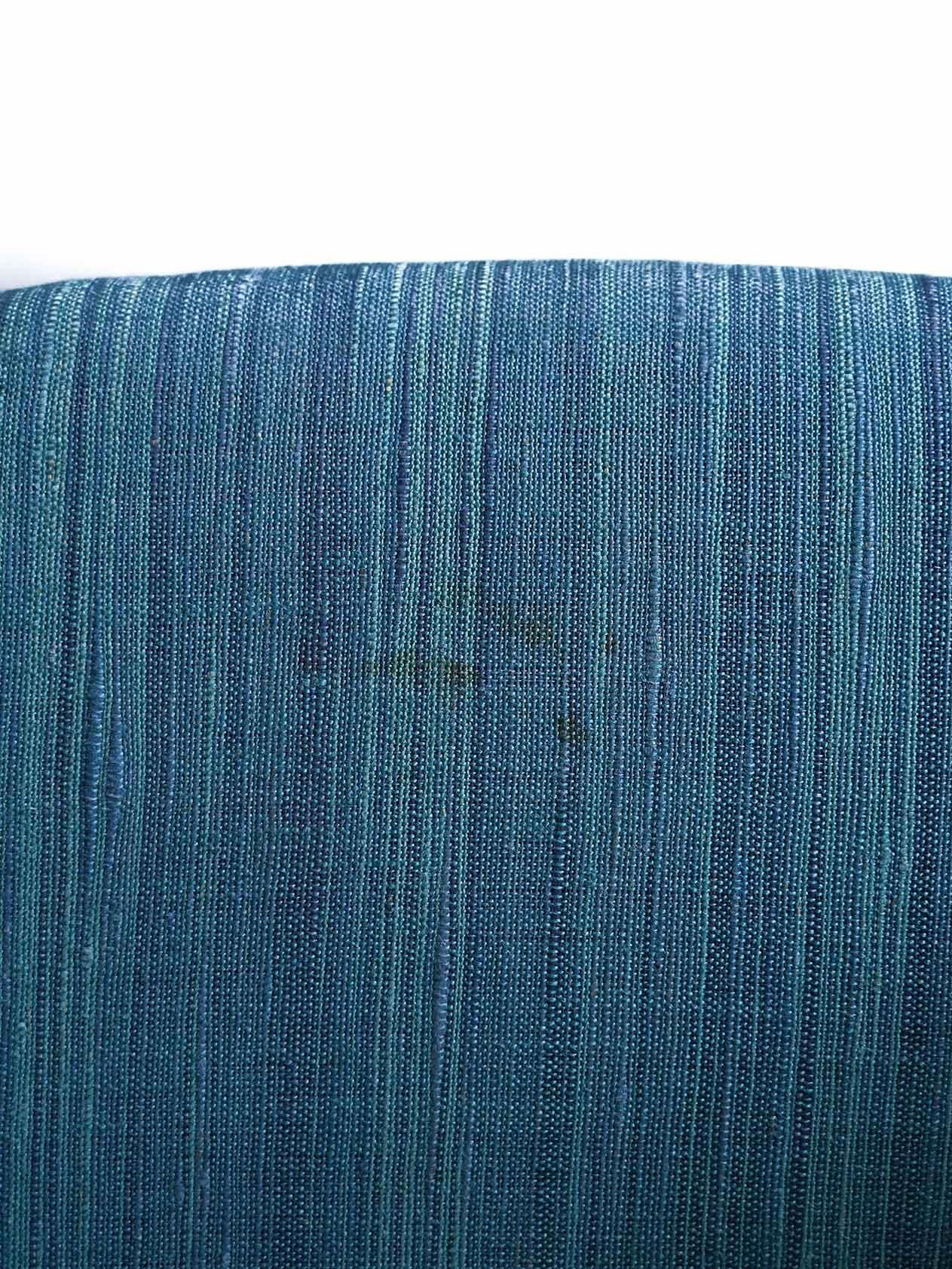 Fauteuil vintage d'origine avec tissu bleu en vente 1