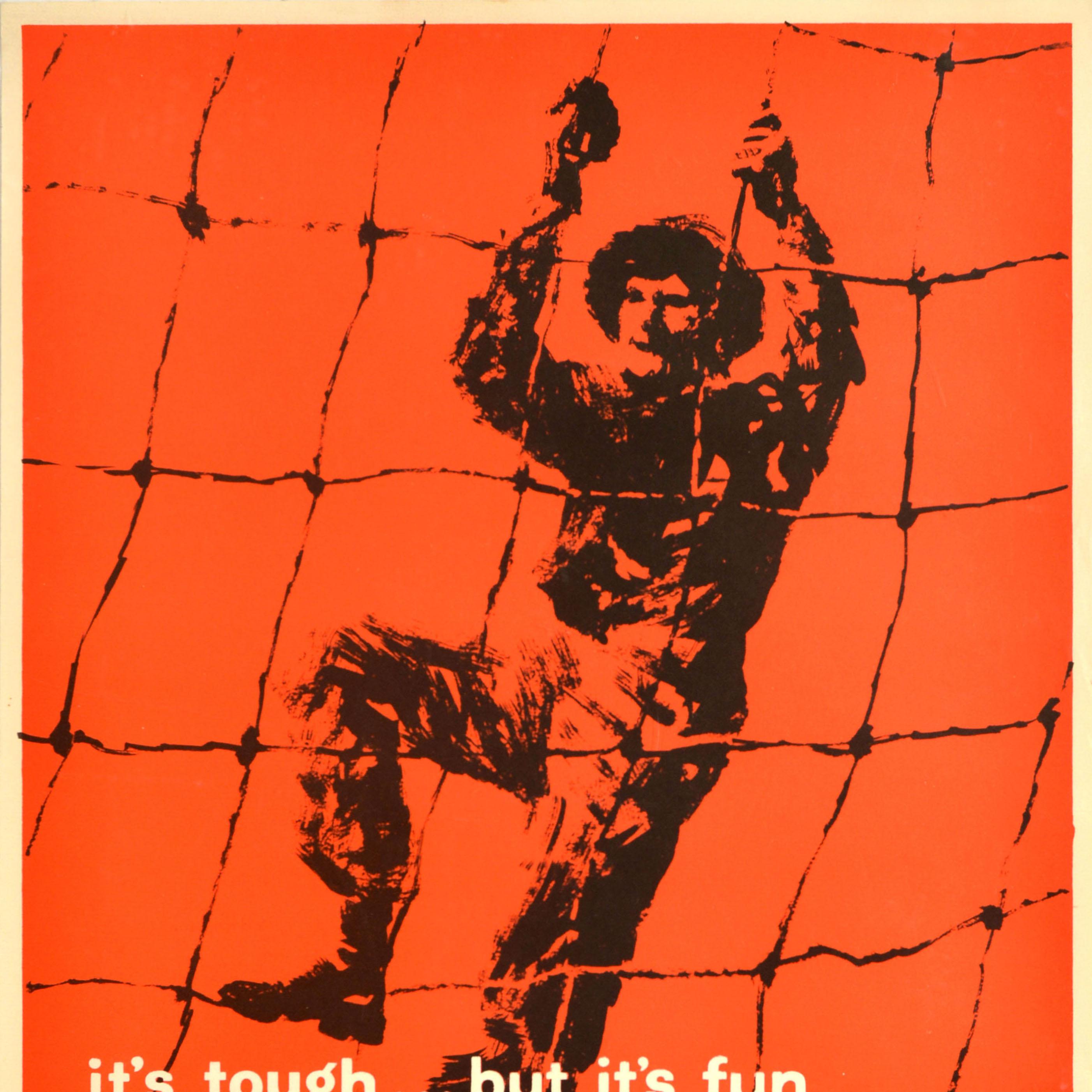 Britannico Poster originale d'epoca per il reclutamento dell'esercito britannico Esercito Territoriale Tough Fun UK in vendita