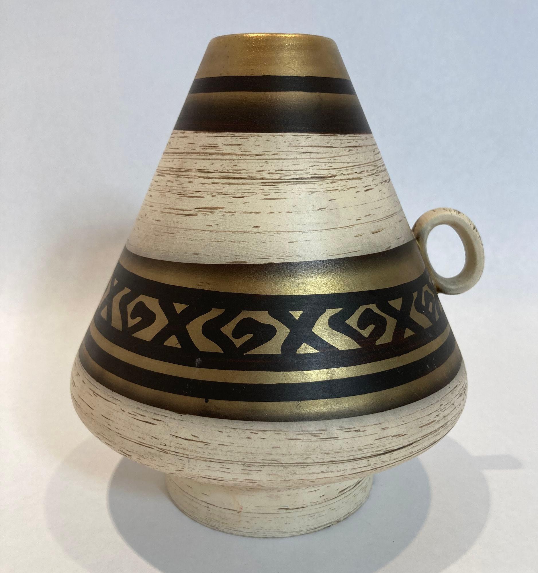 Fait main Vase d'origine en céramique Allemagne des années 1970 en vente