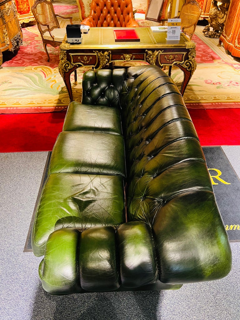 Original vintage English Dark Green Chesterfield Leather Thomas Lloyd ...