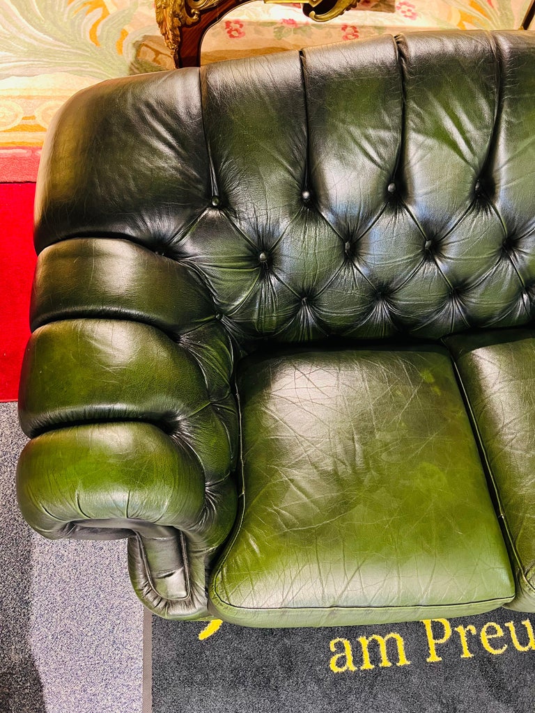 Original vintage English Dark Green Chesterfield Leather Thomas Lloyd ...