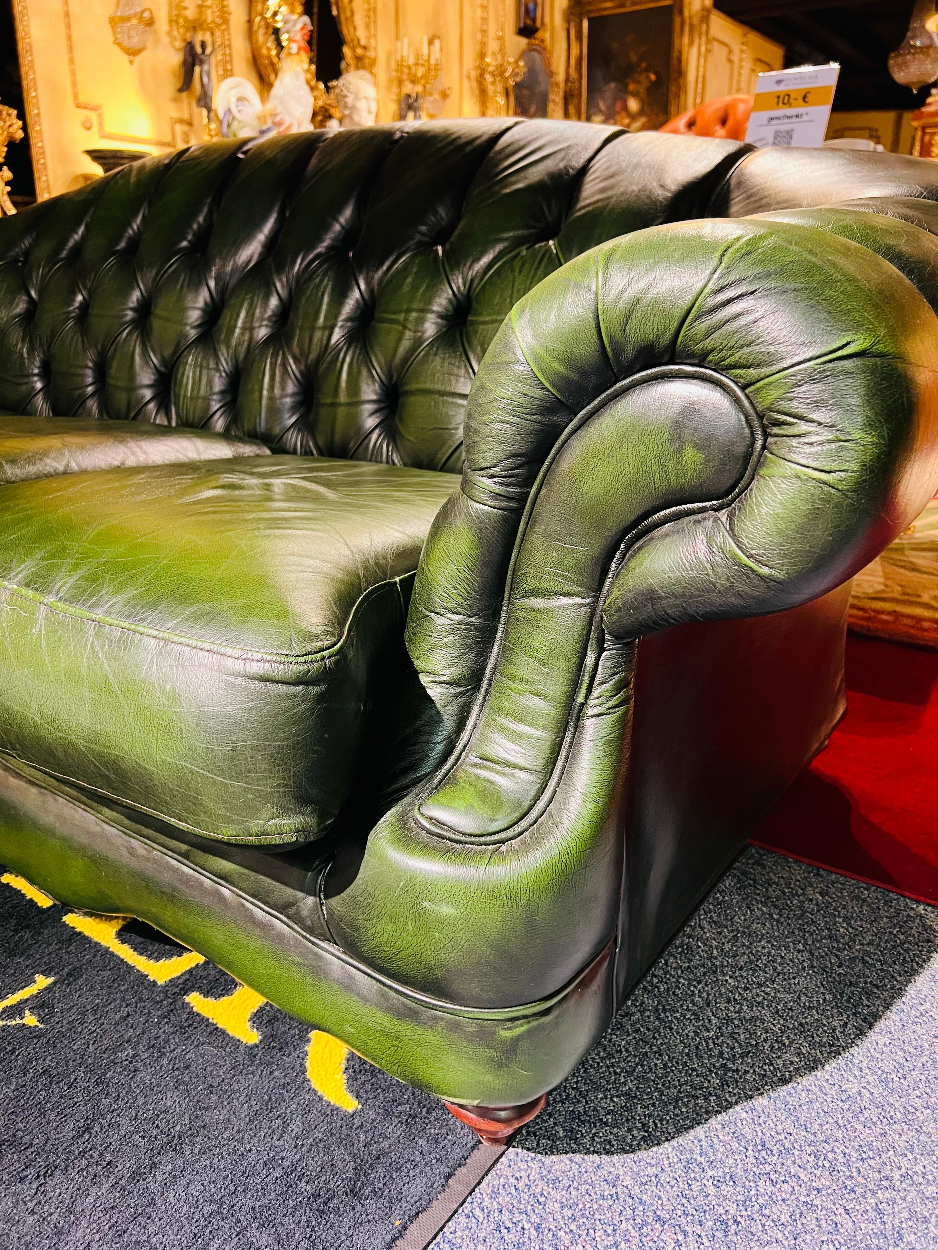 20th Century Original vintage English Dark Green Chesterfield Leather Thomas Lloyd Sofa