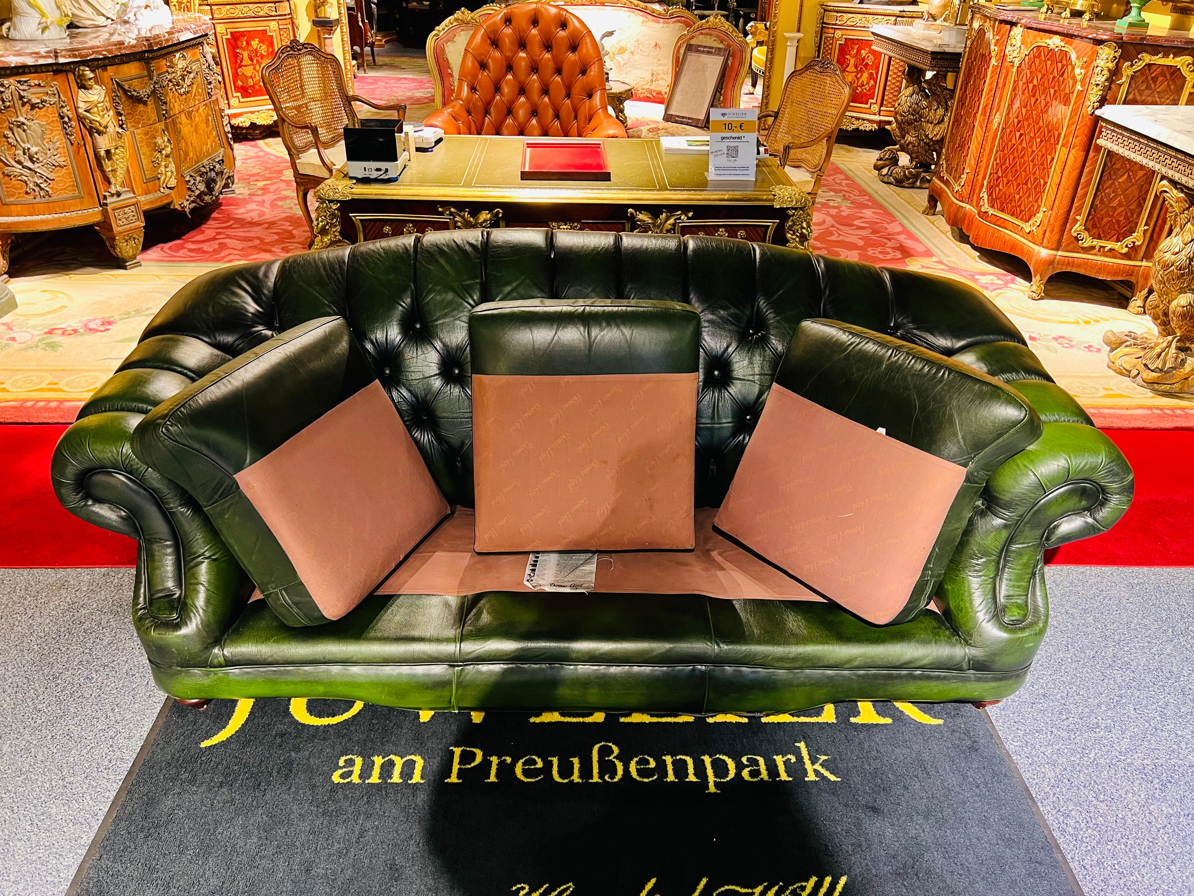 Original vintage English Dark Green Chesterfield Leather Thomas Lloyd Sofa 1