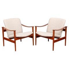 Original Vintage Fredrik A. Kayser Model 711 Lounge Chairs
