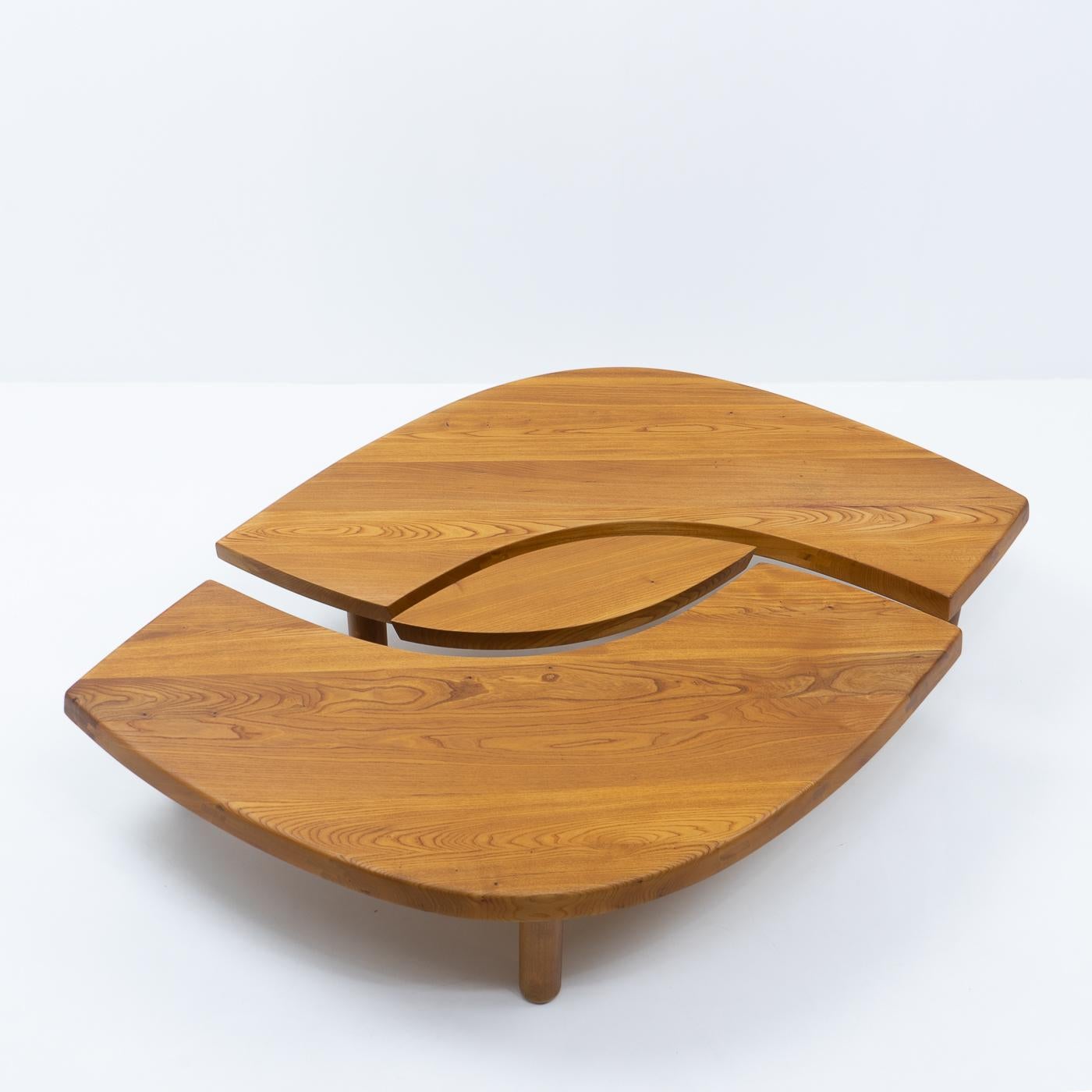 Table basse vintage à œil Pierre Chapo T22 au design français original, années 1970 4