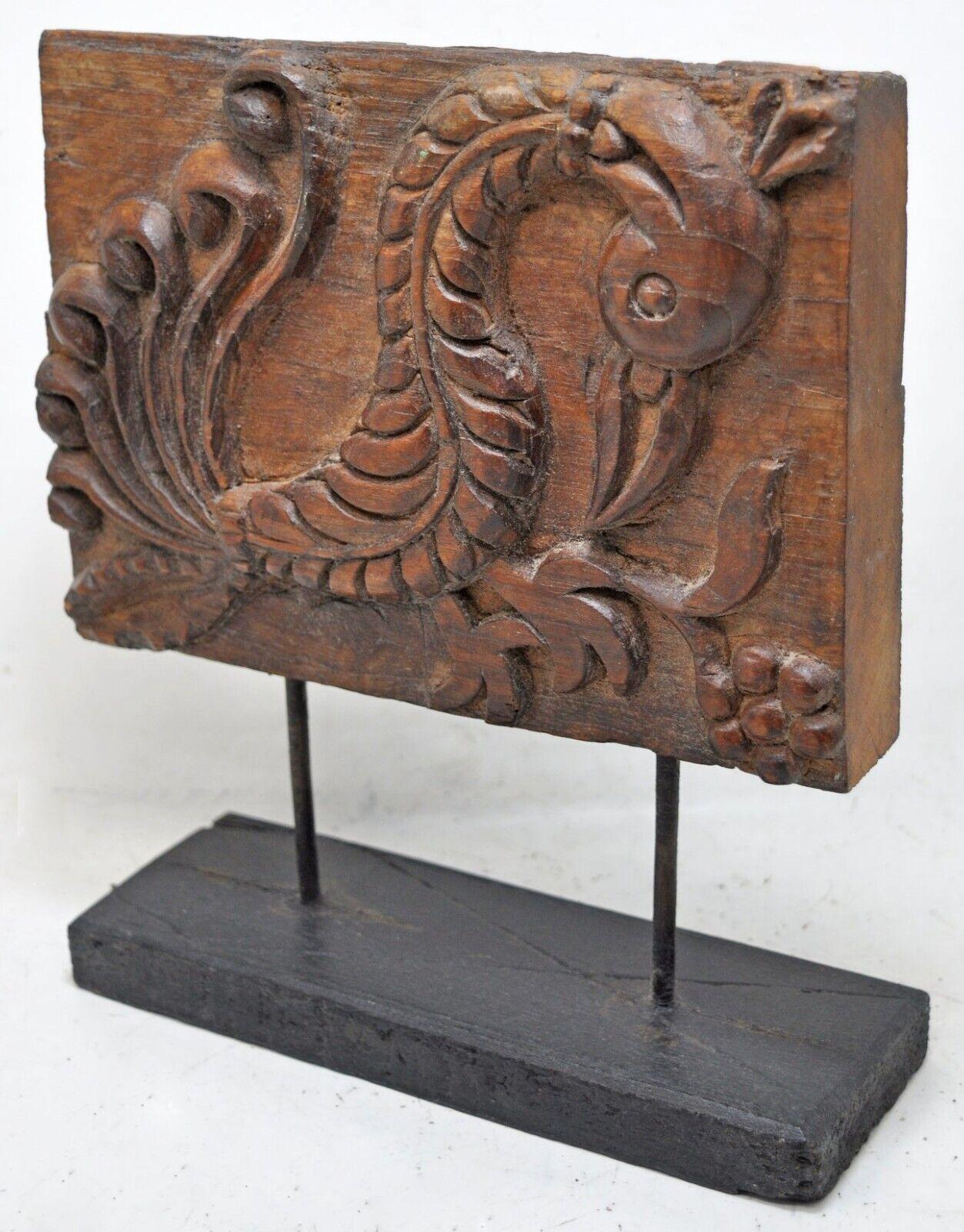 Folk Art Original Vintage Hand-Carved Relief Panel Fragment depicting a Bird For Sale