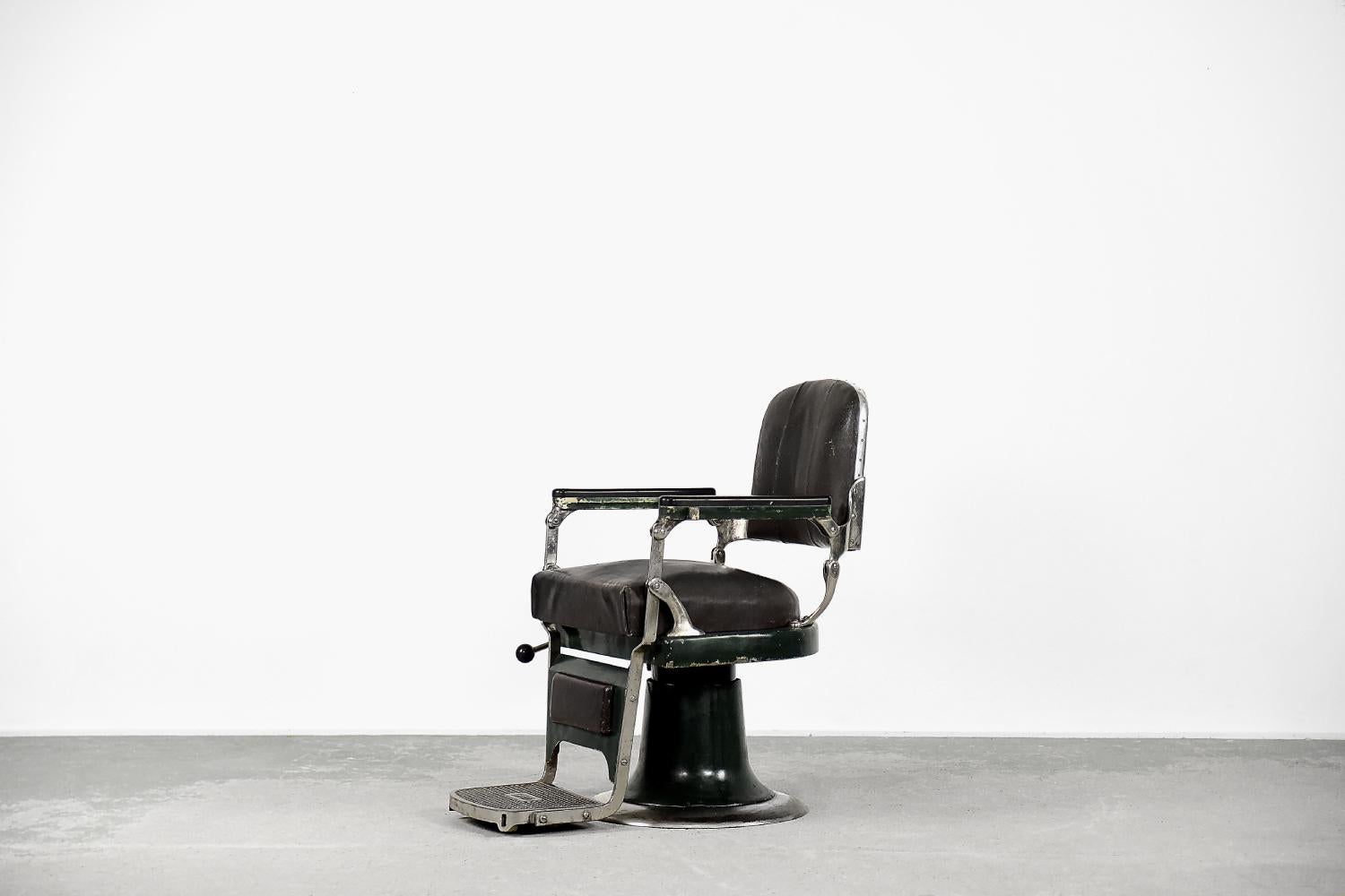 Original Vintage Industrial Scandinavian Hairdresser or Barber Chair from NIKE 3