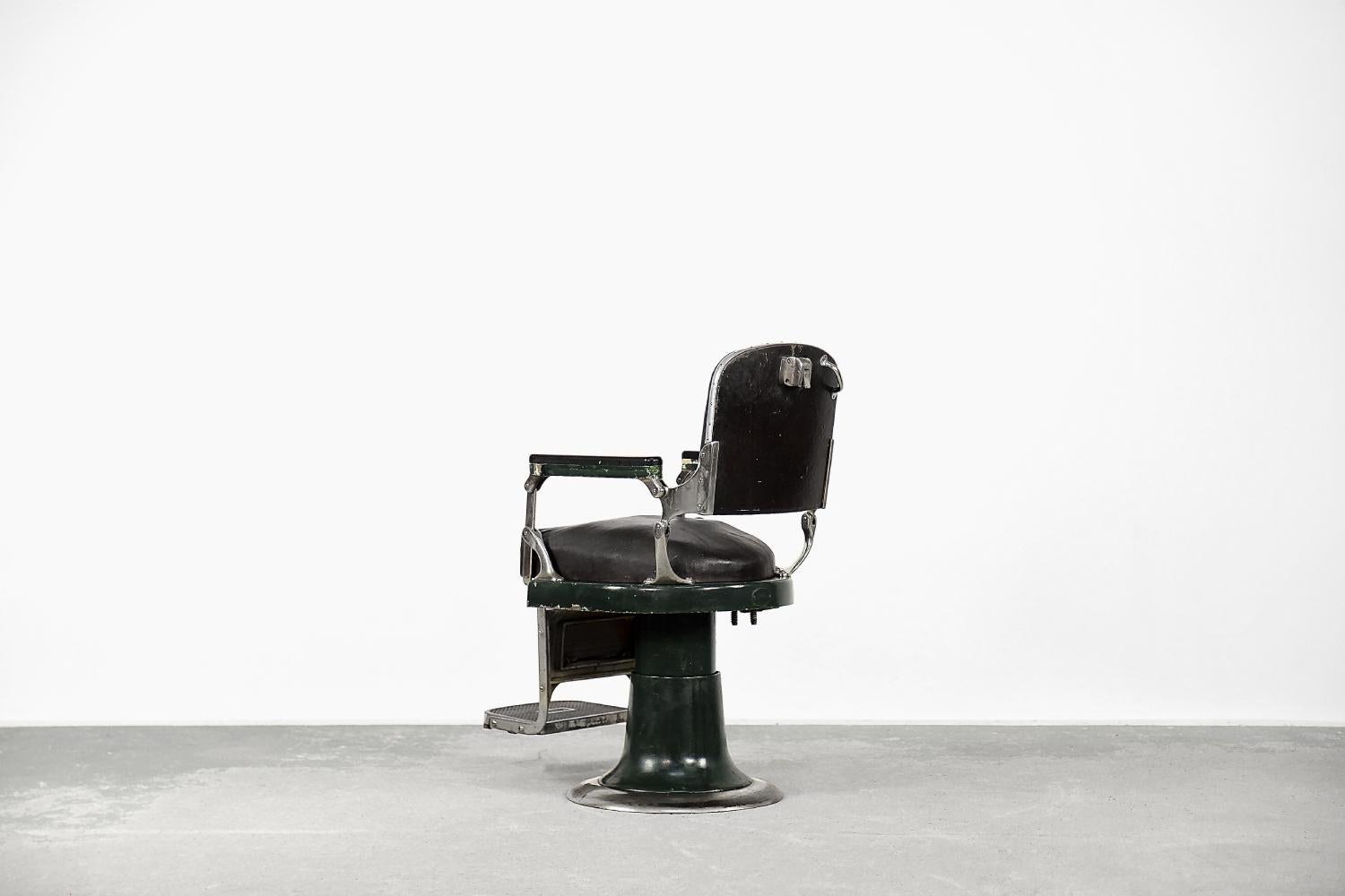 Original Vintage Industrial Scandinavian Hairdresser or Barber Chair from NIKE 6