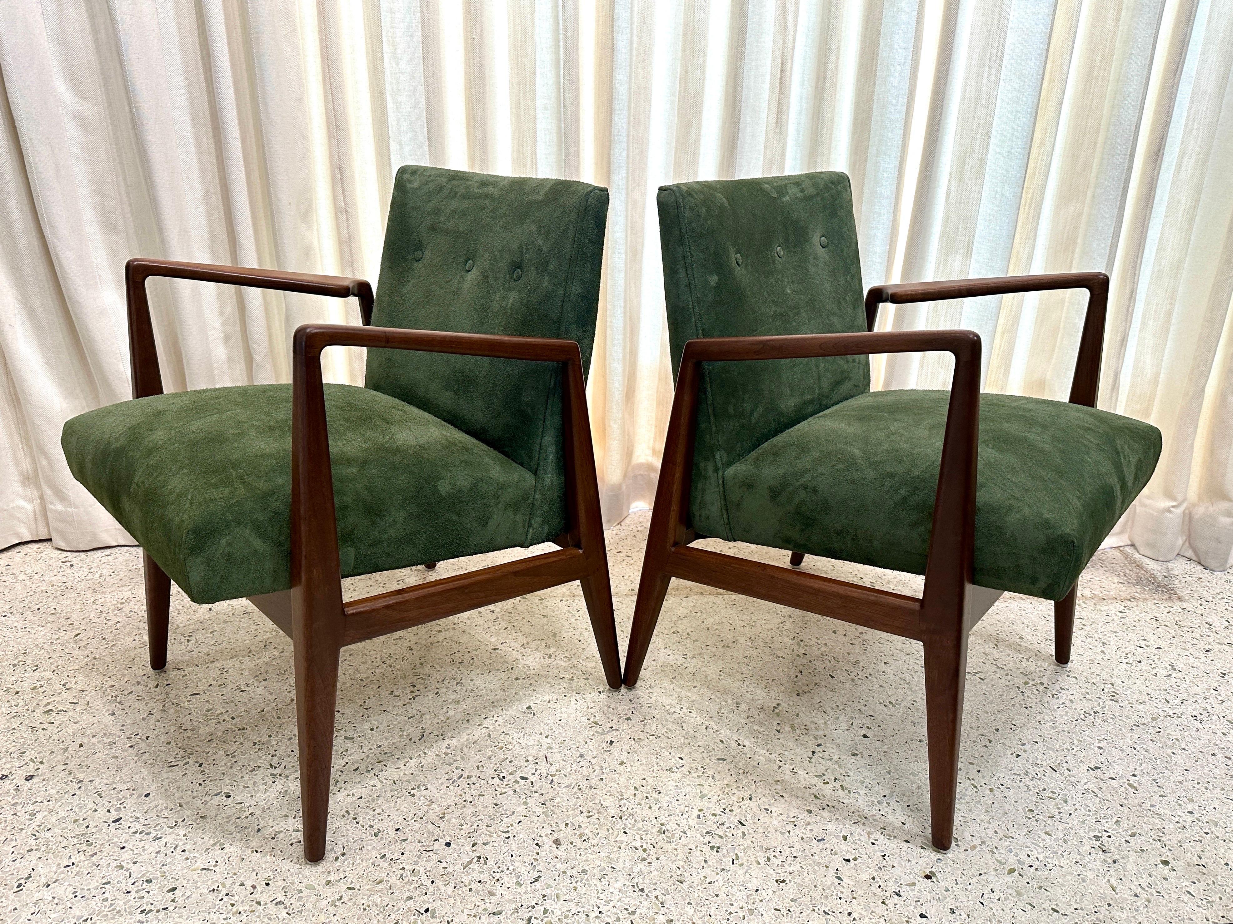 Original Vintage Jens Risom Armchairs in Green Suede w/ Label, PAIR For Sale 4