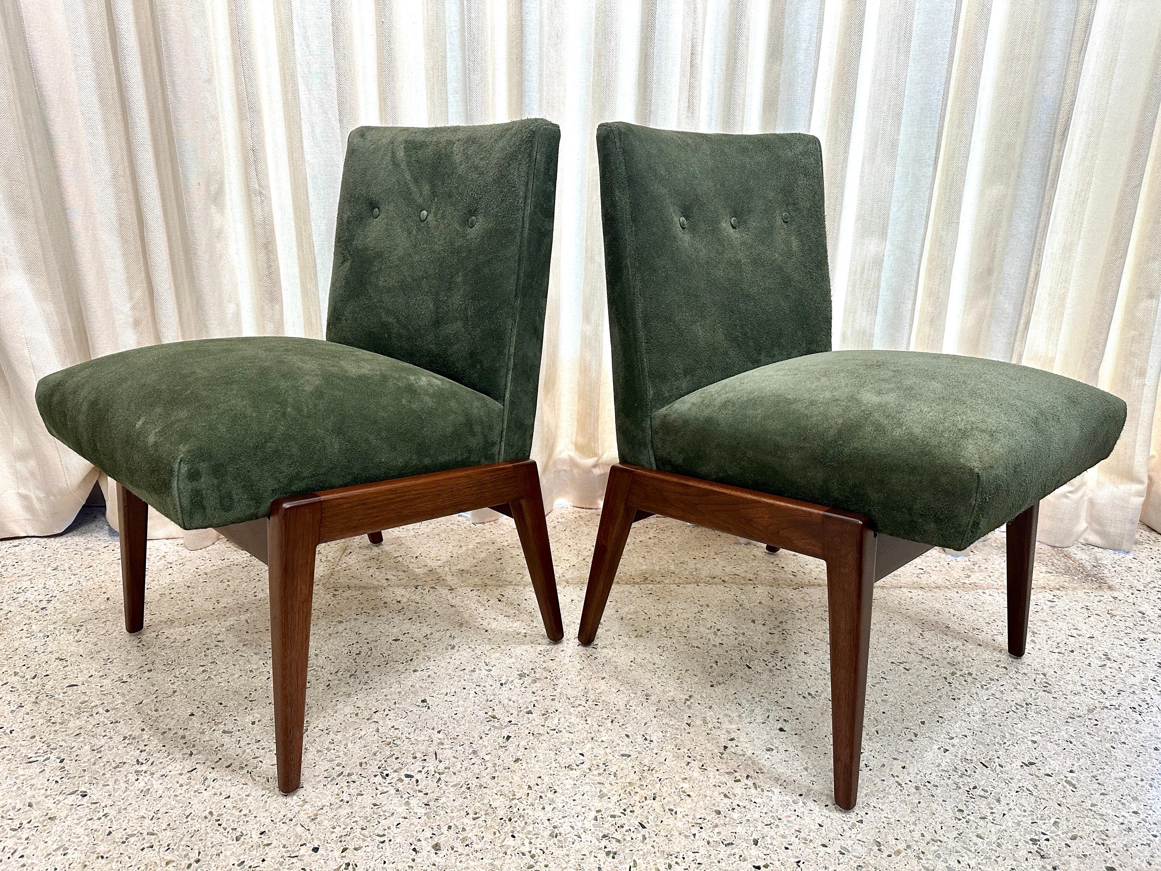 Original Vintage Jens Risom Chairs in Green Suede w/ Label, PAIR For Sale 1