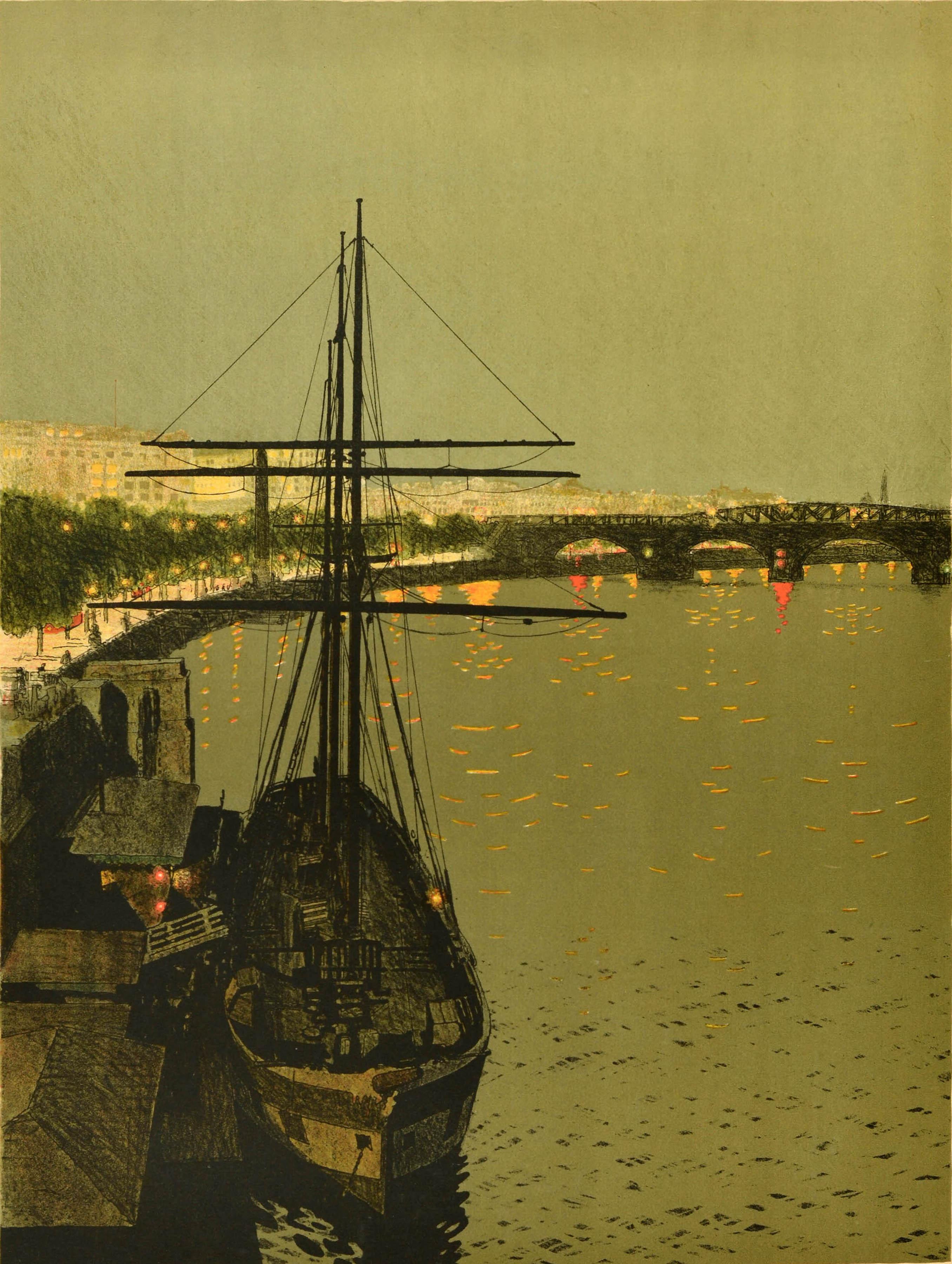 Poster d'epoca originale dei trasporti di Londra con un'opera del pittore, illustratore e cartellonista britannico Charles Pears (1873-1958) che raffigura una barca a vela attraccata sul Tamigi con una vista panoramica verso un ponte che mostra