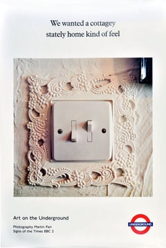 Cartel original vintage del metro de Londres Interruptor de luz Martin Parr Cottage