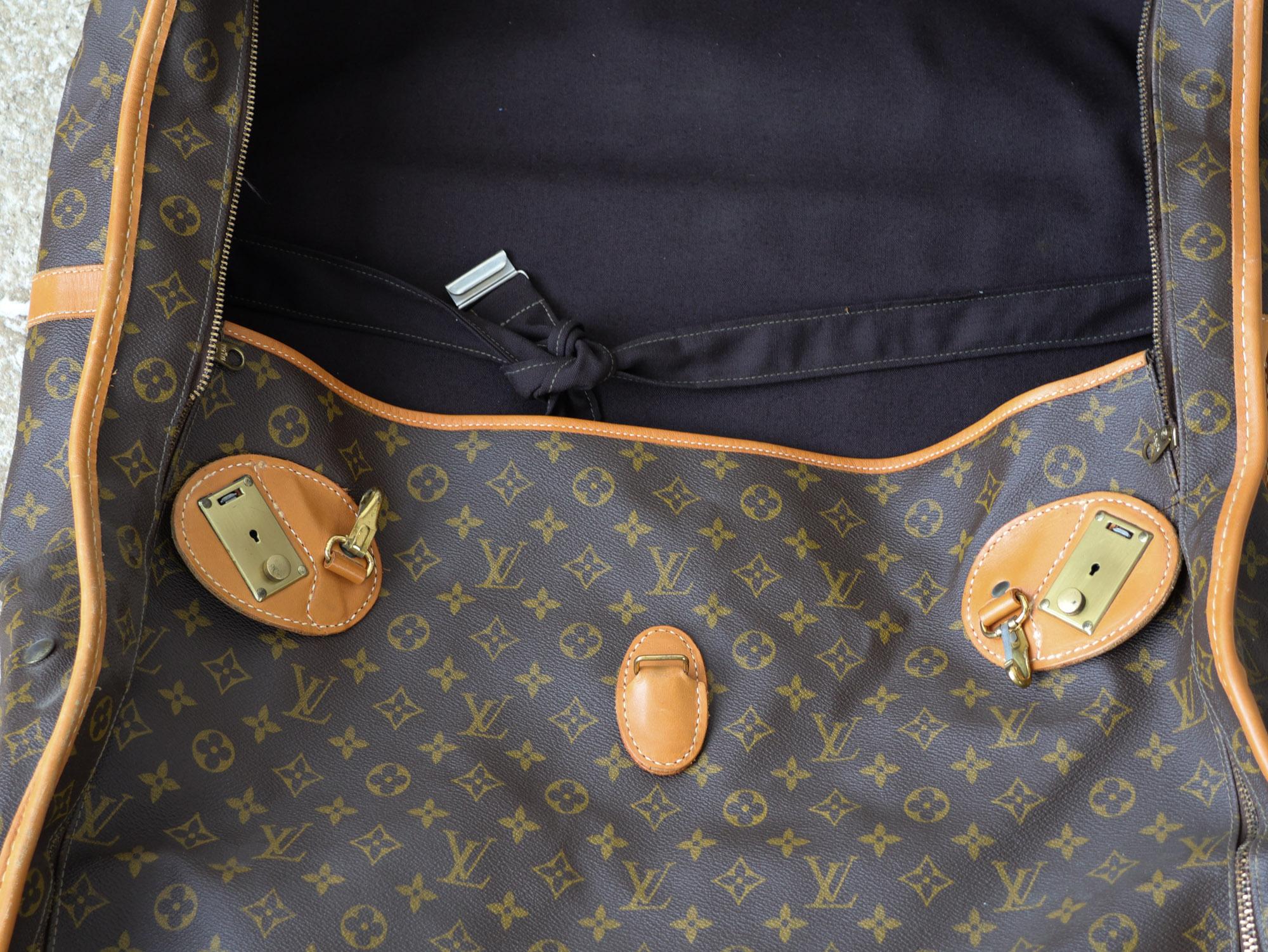 Valigia pieghevole Louis Vuitton originale degli anni '70 in vendita 6