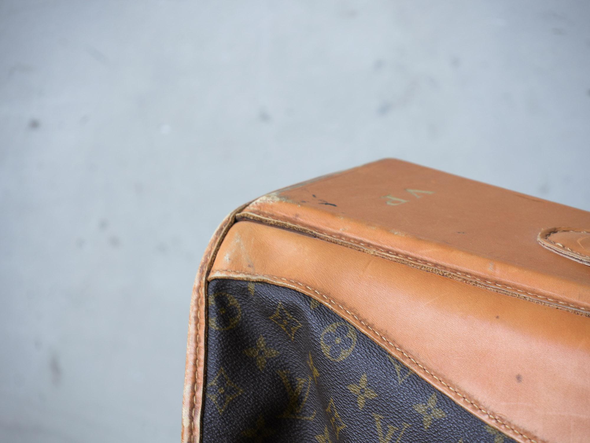 Valigia pieghevole Louis Vuitton originale degli anni '70 In condizioni buone in vendita a Baambrugge, NL