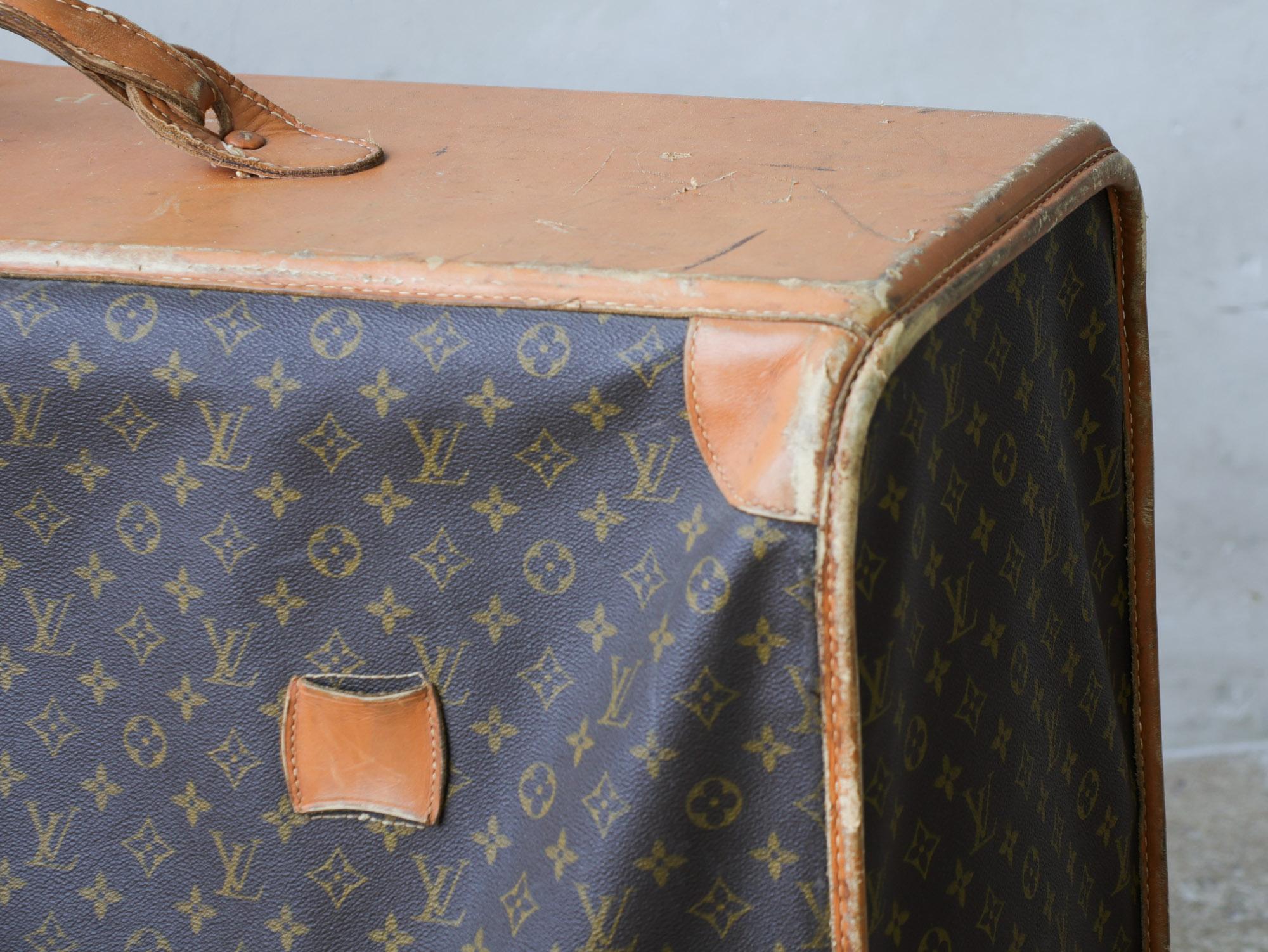 Original vintage Louis Vuitton suitcase, from the 1970s For Sale 5