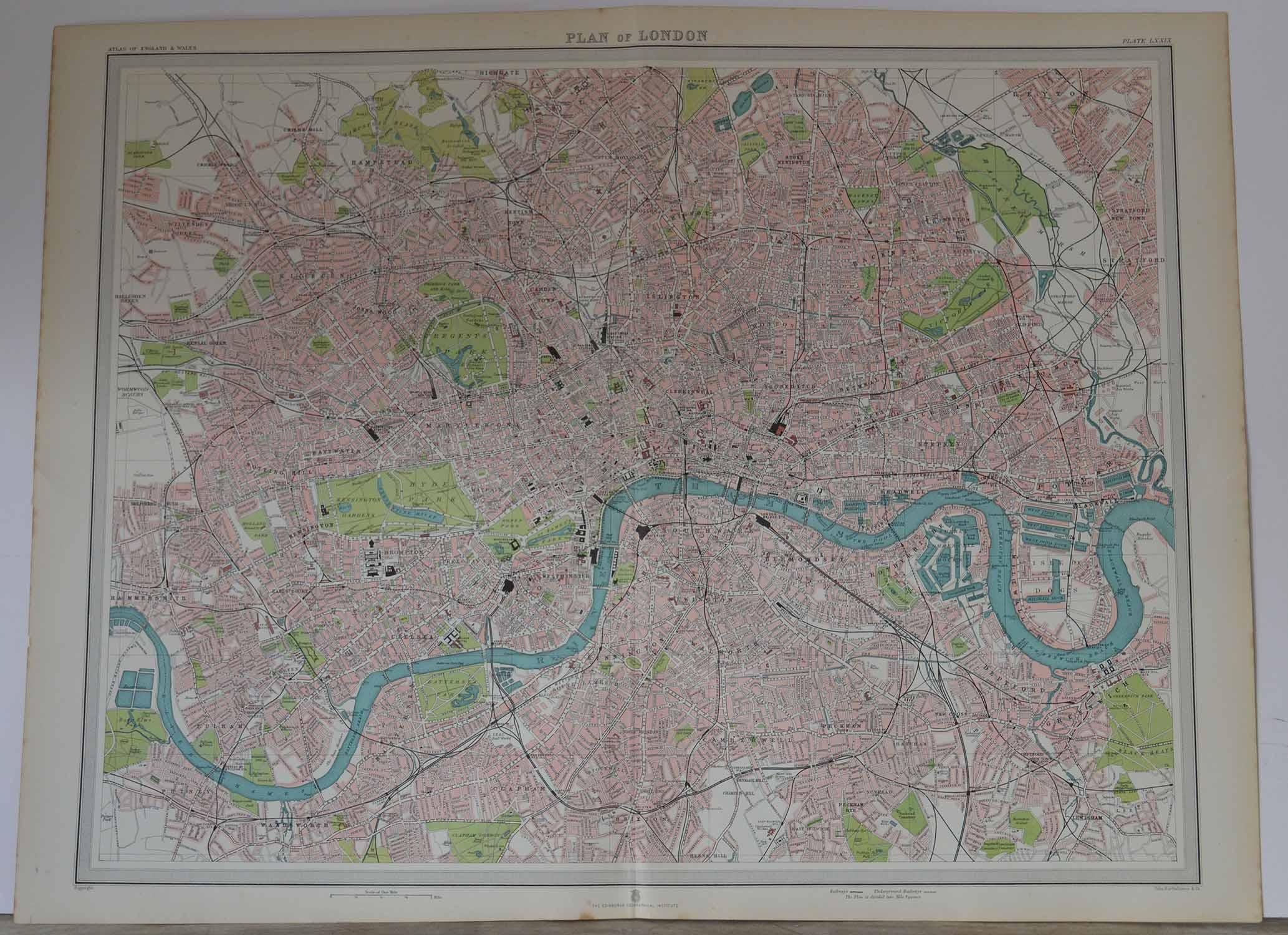 Great vintage map of London.

John Bartholomew and Co for the Edinburgh Geographical Institute, circa 1900

Lithograph. Original color

Unframed. 








  