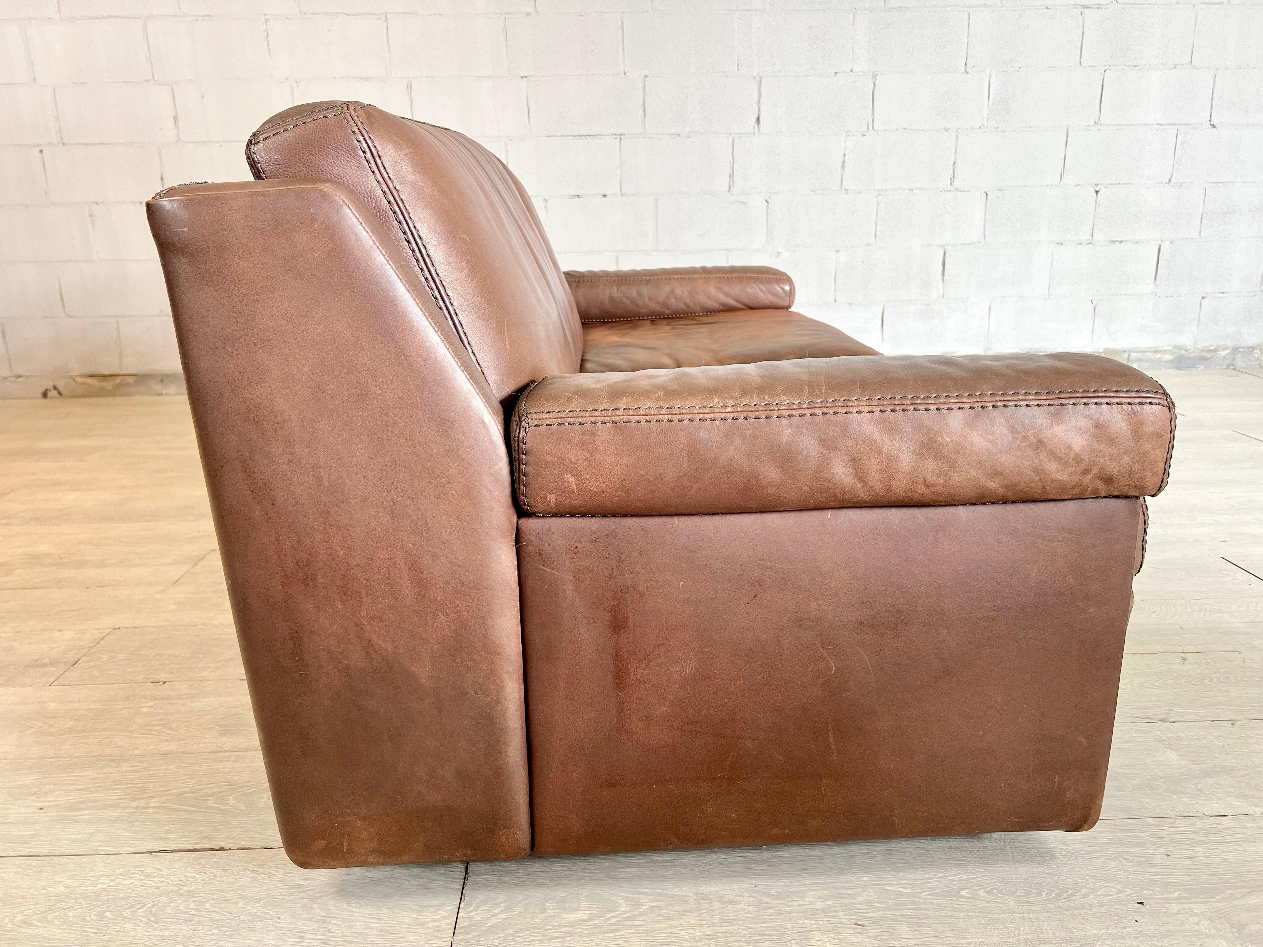 Original Vintage Modern Cognac Leather Sofa by Durlet, Belgium, 1970s For Sale 4