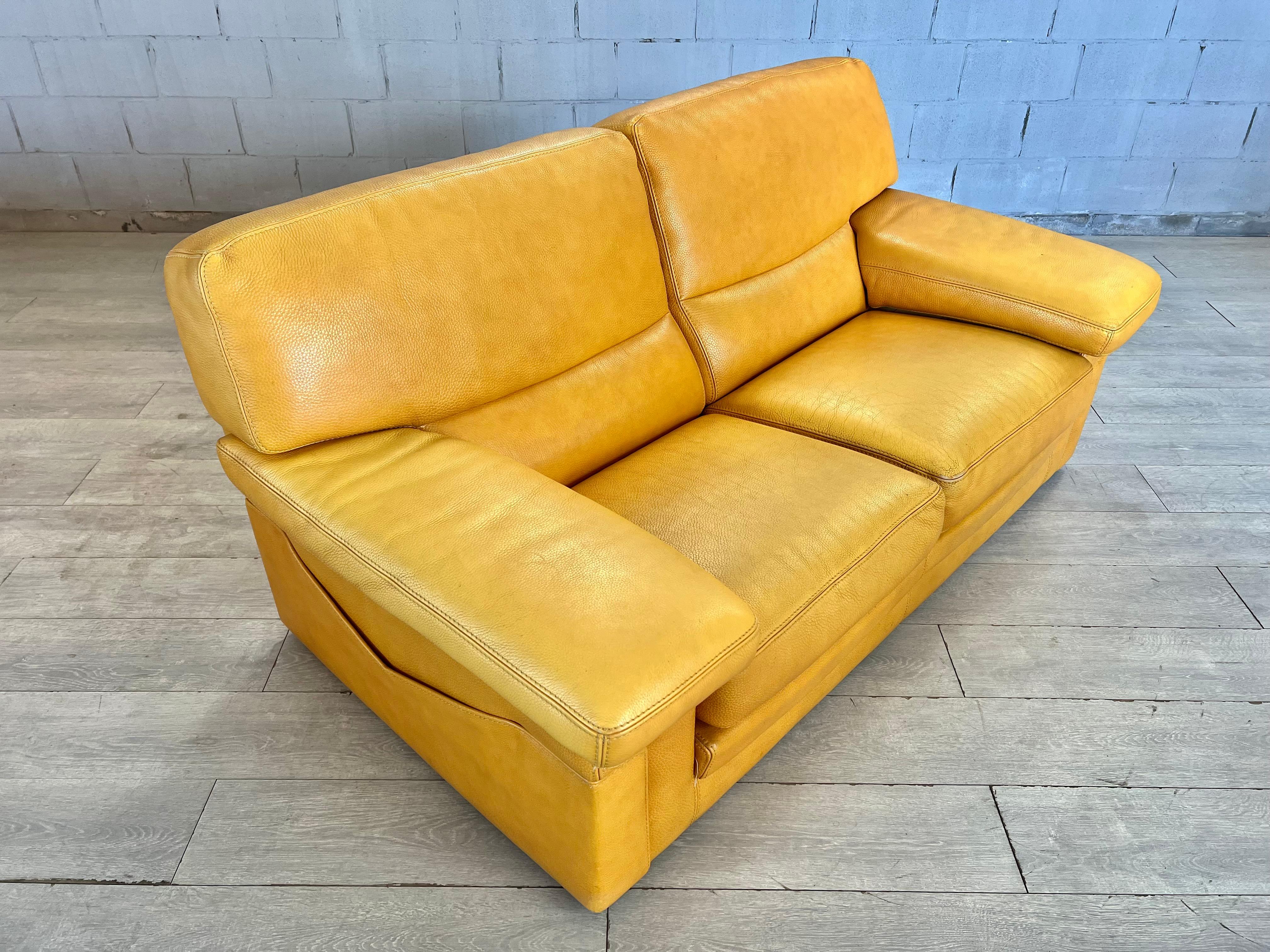 Original Vintage Modern Yellow Leather Sofa Lounger by Roche Bobois, Stamped 1