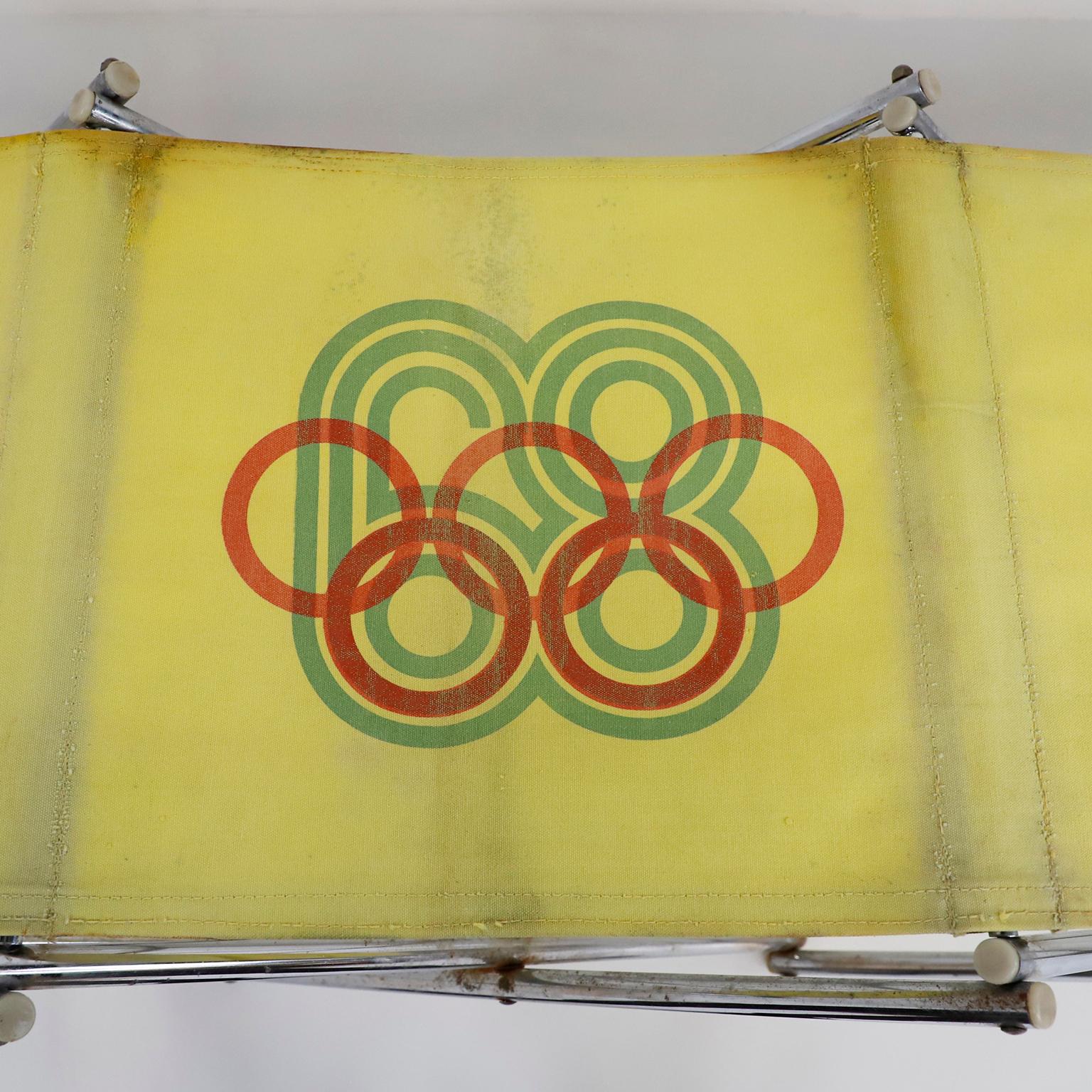 Mid-Century Modern Original Vintage Olympic Folding Bench Mexico 68 with Graphic Design Lines Logo