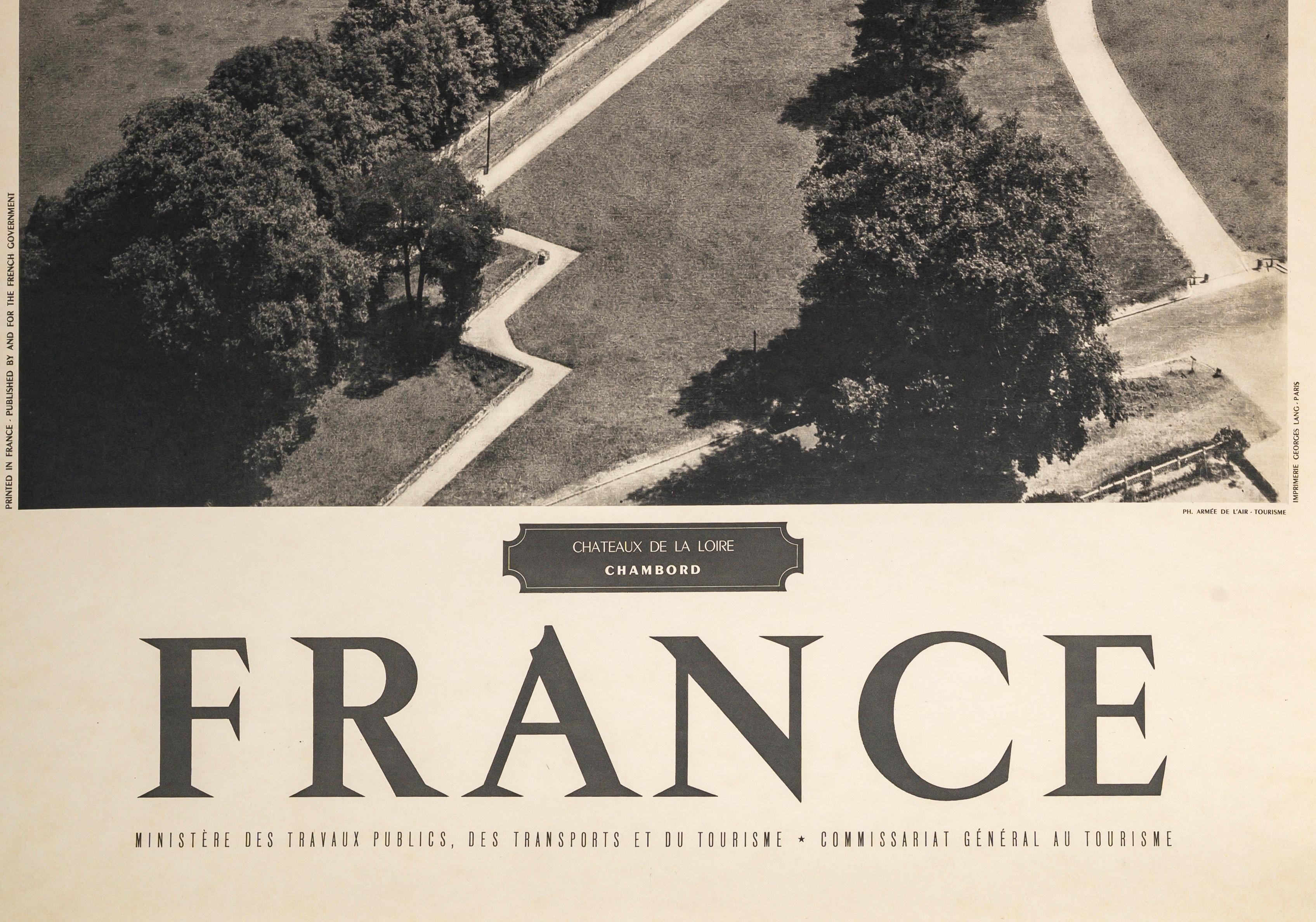 French Original Vintage Poster, Chambord Chateaux de Loire, Renaissance, Medieval, 1950 For Sale