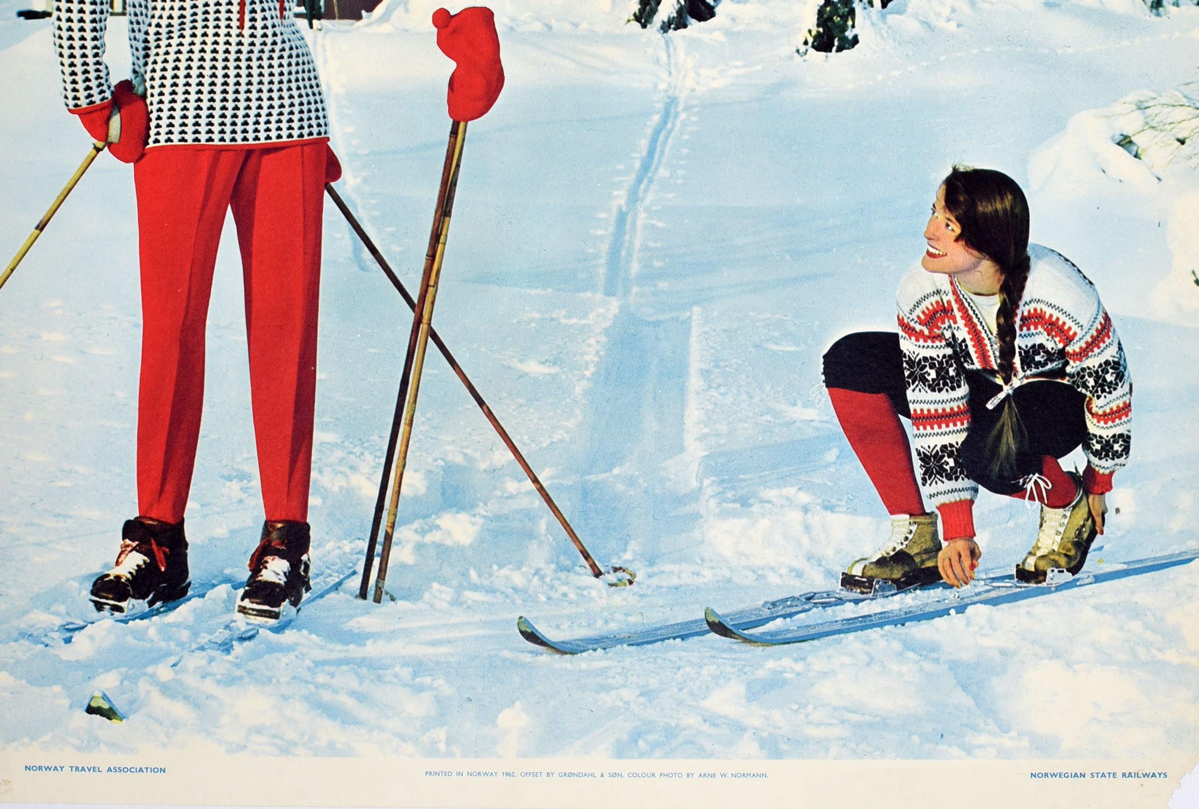 Norwegian Original Vintage Railway Travel Poster Ski Norway Winter Sport Mountain Skiers For Sale