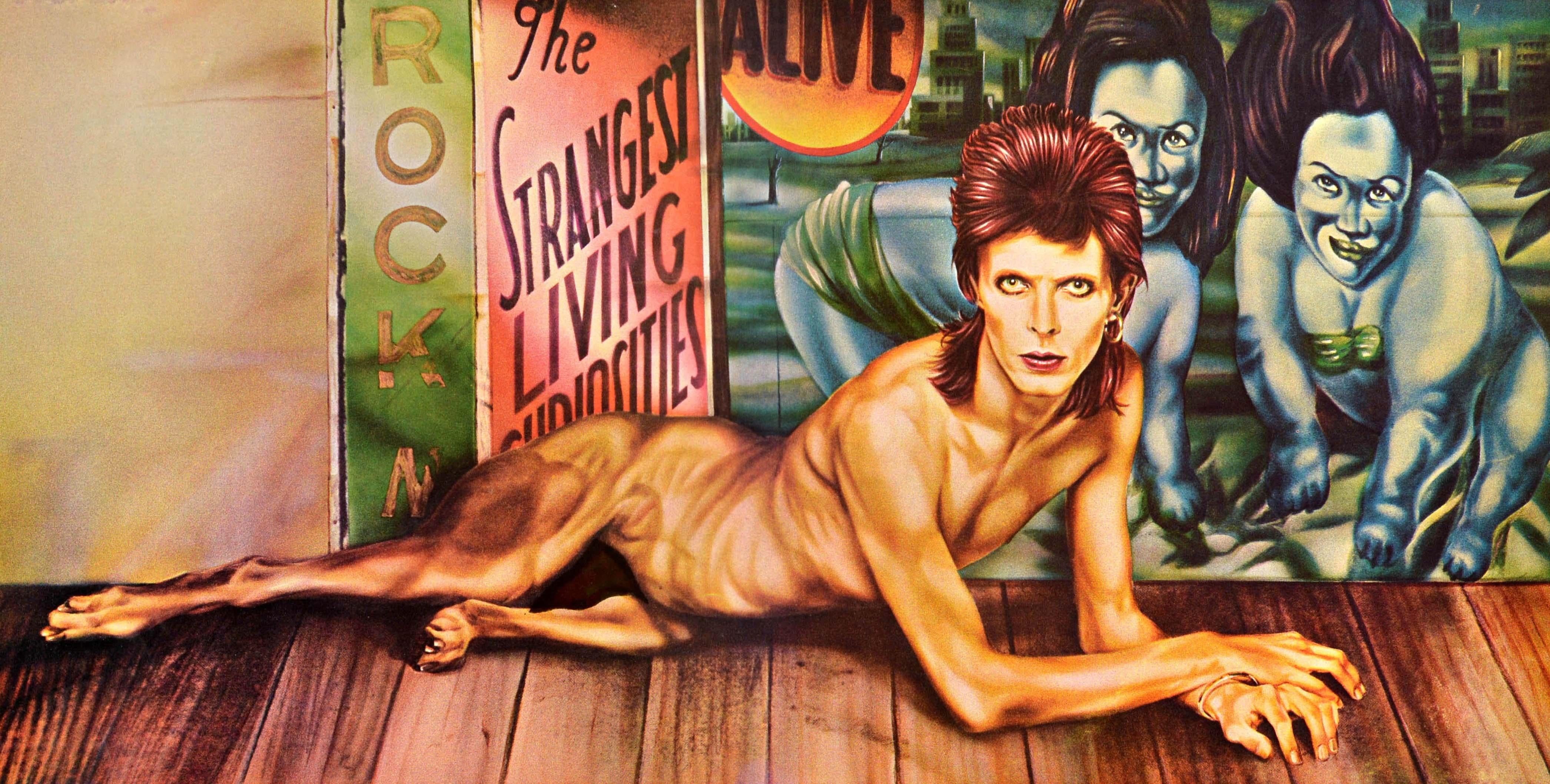 Original Vintage-Rockmusikplakat zur Werbung für David Bowies Konzeptalbum Diamond Dogs, das das ikonische und umstrittene Bild des belgischen Künstlers und Plakatdesigners Guy Peelaert (1934-2008) unter Verwendung eines Fotos des berühmten