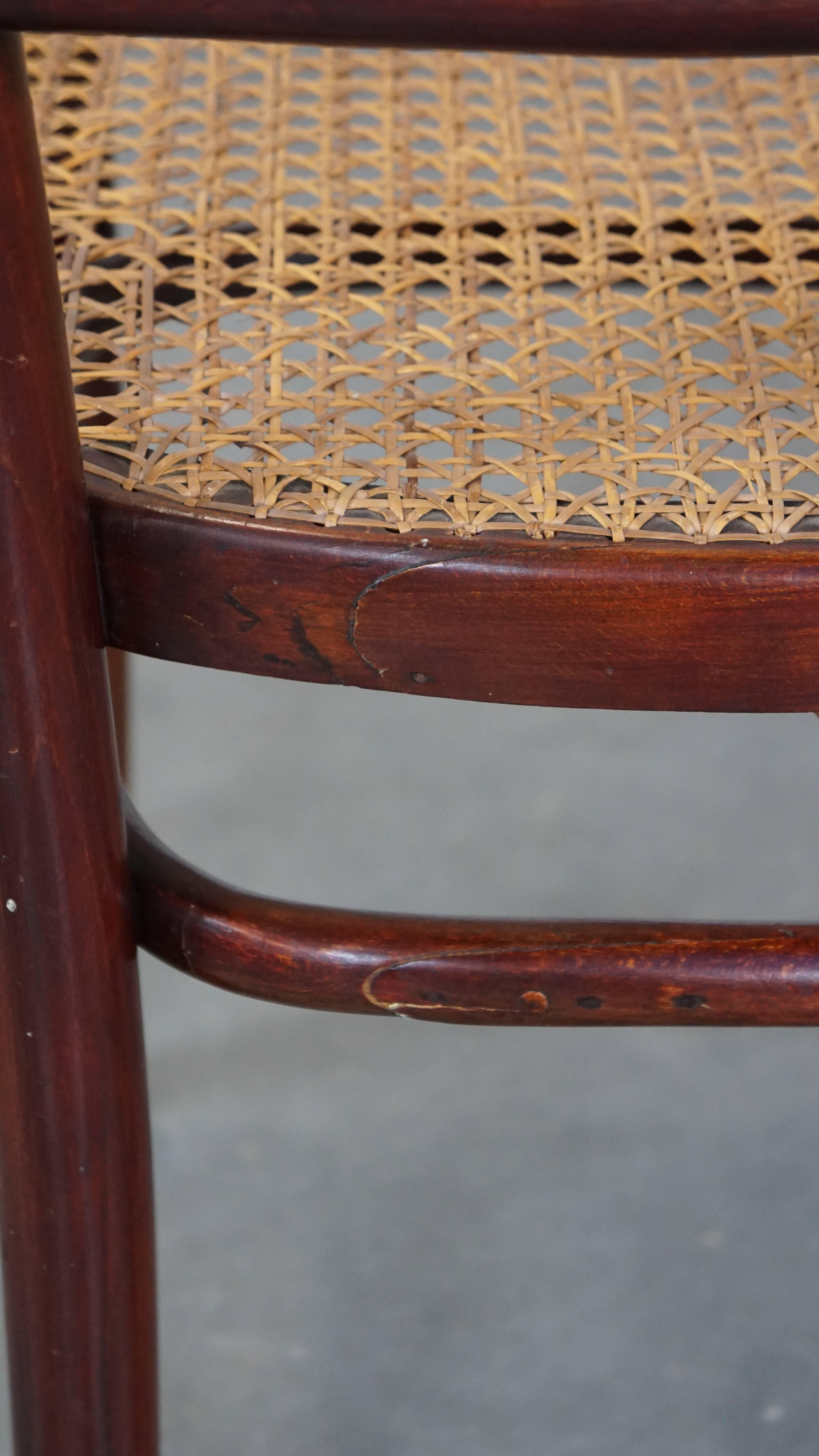 Original vintage Thonet design bistro chair with matte seat For Sale 5