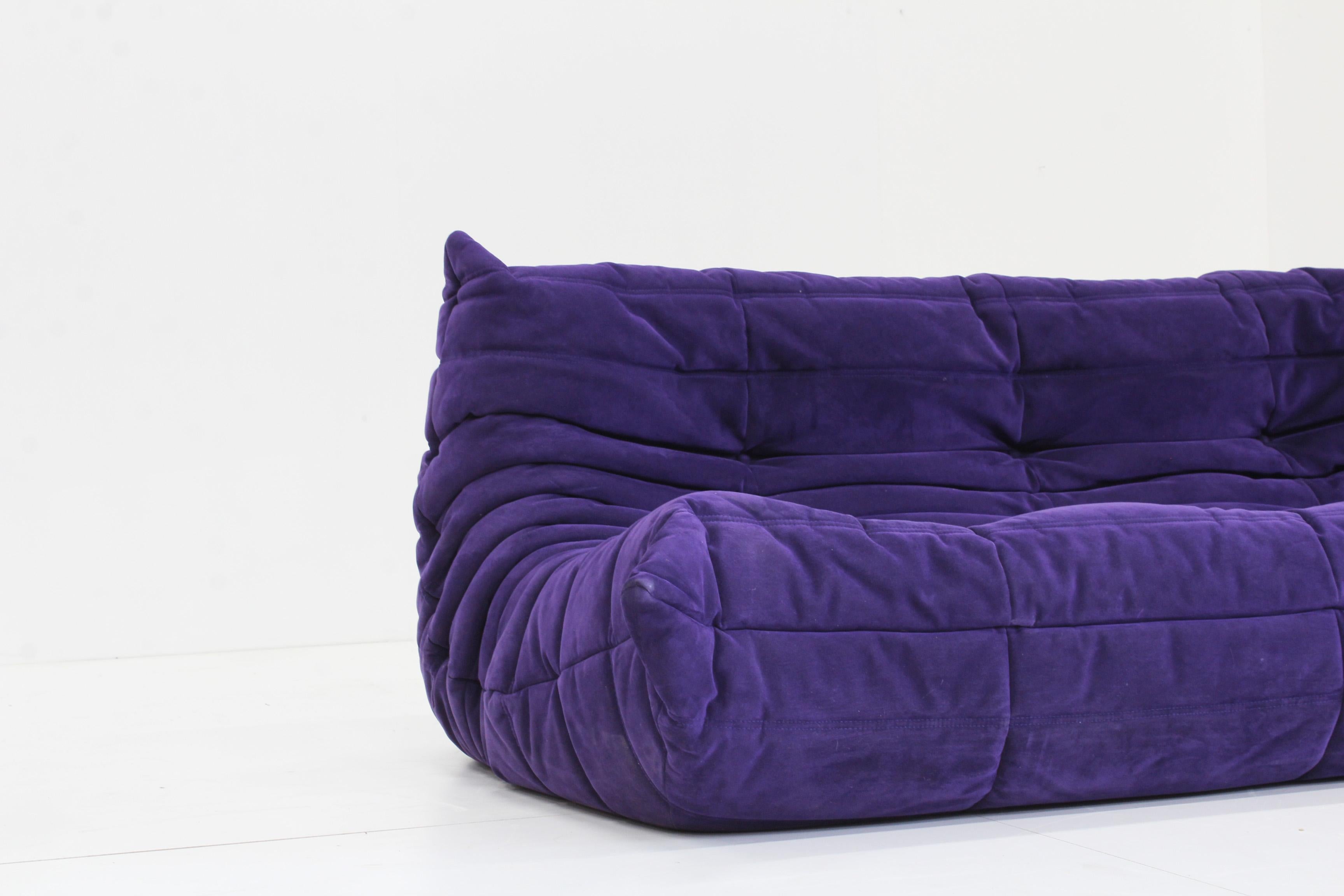 Late 20th Century Original Vintage Togo ligne Roset 3 seater sofa purple alacantra 