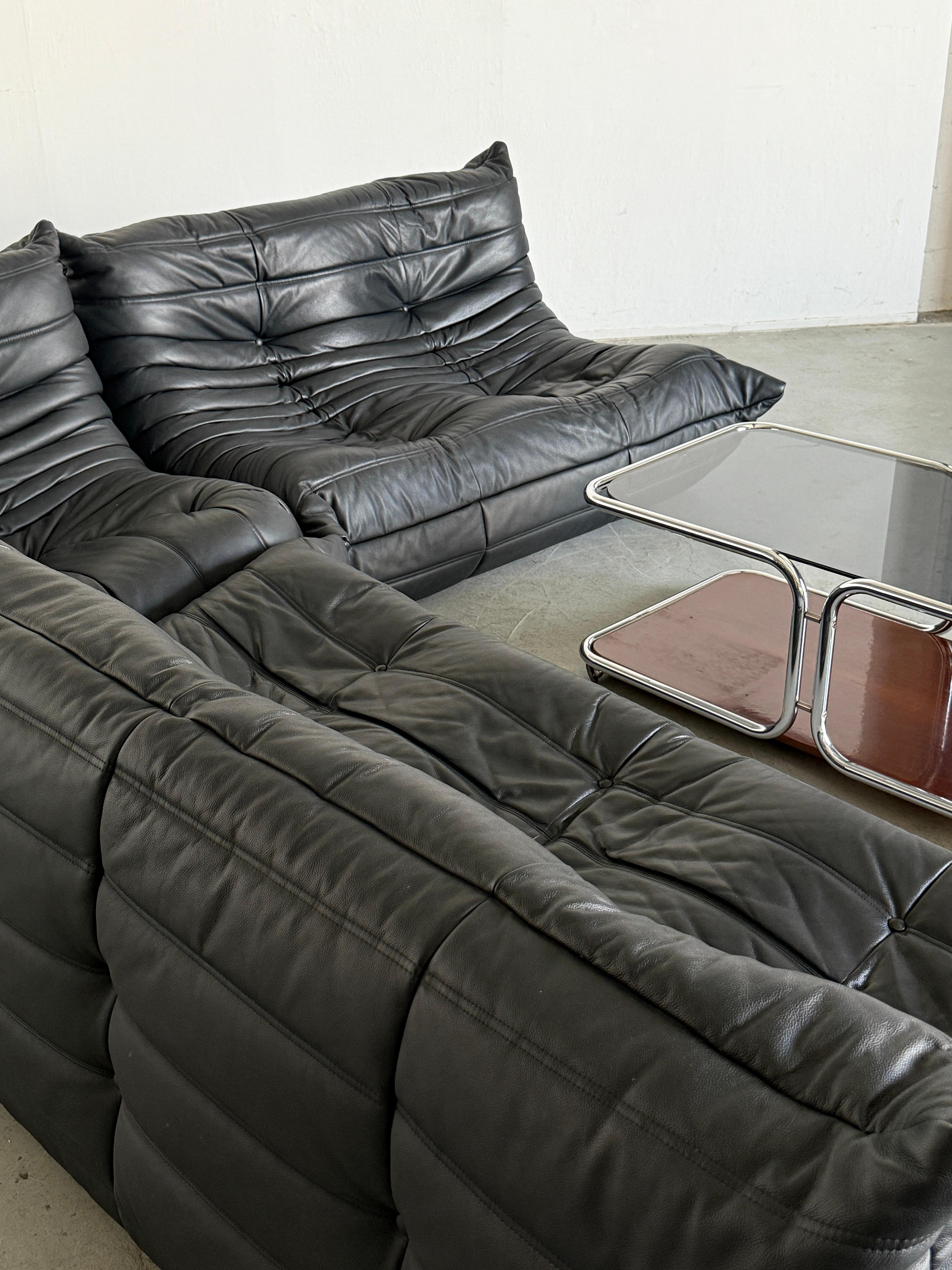 Original Vintage Togo Modular Sofa in schwarzem Leder, Michel Ducaroy, Michele Roset im Angebot 2