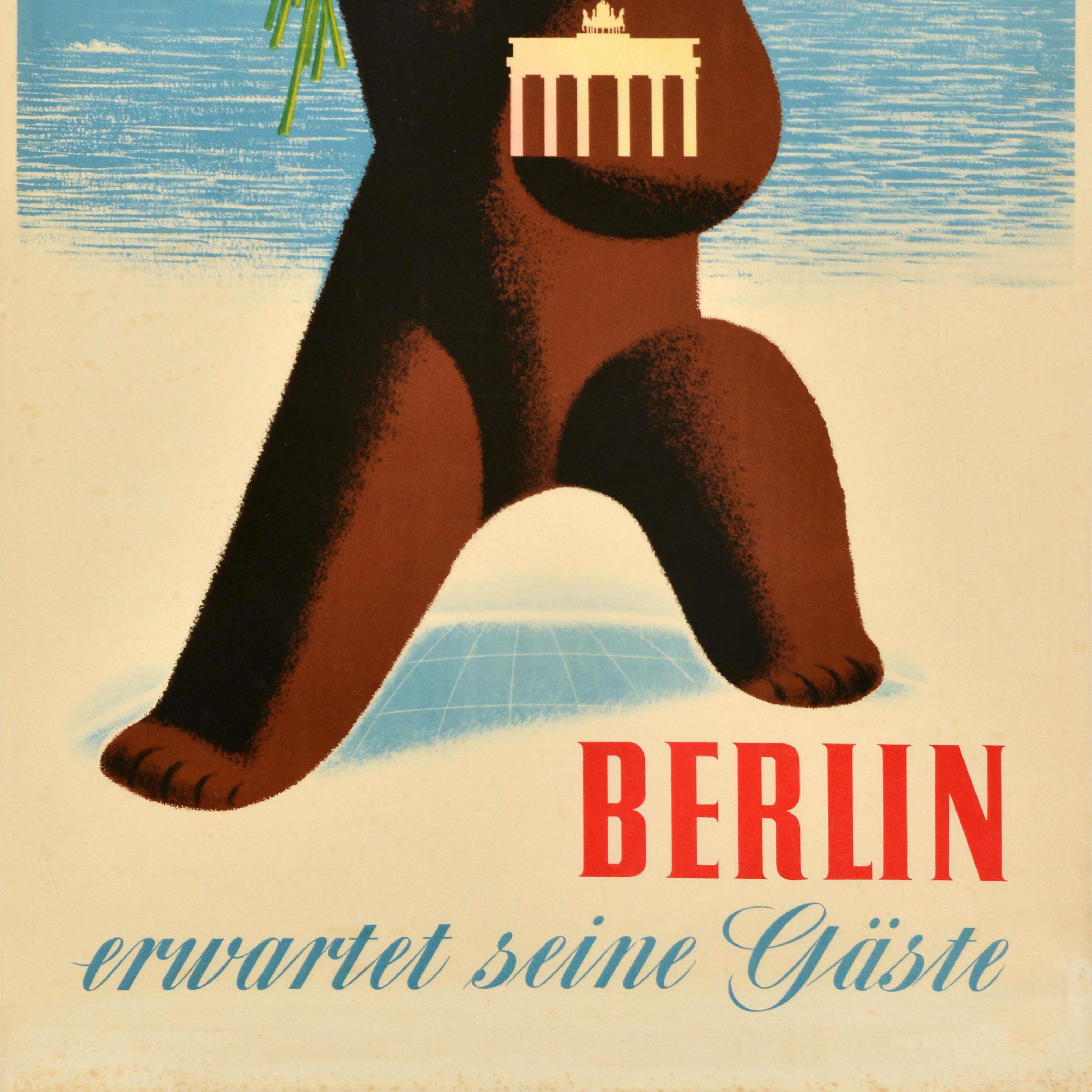 Original Vintage Cartel de Viaje Berlín Espera a sus Huéspedes Alemania Oso Wagner en Bueno Estado en London, GB