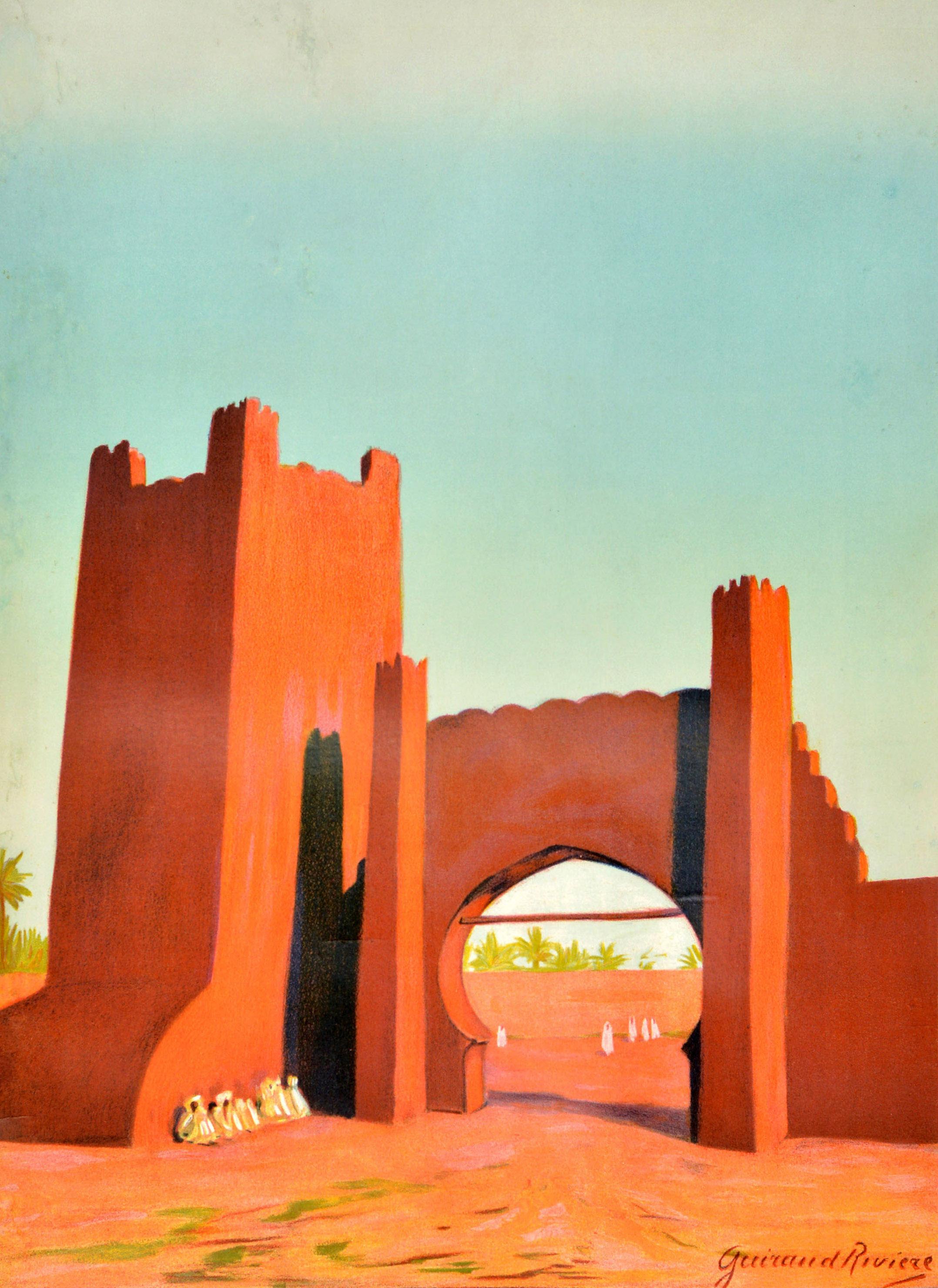 Affiche originale de voyage en train - Chemins de Fer du Maroc - comportant une image étonnante de l'affichiste et sculpteur Maurice Guiraud-Riviere (1881-1967) représentant des personnes assises à côté d'une tour de muraille et d'autres personnes