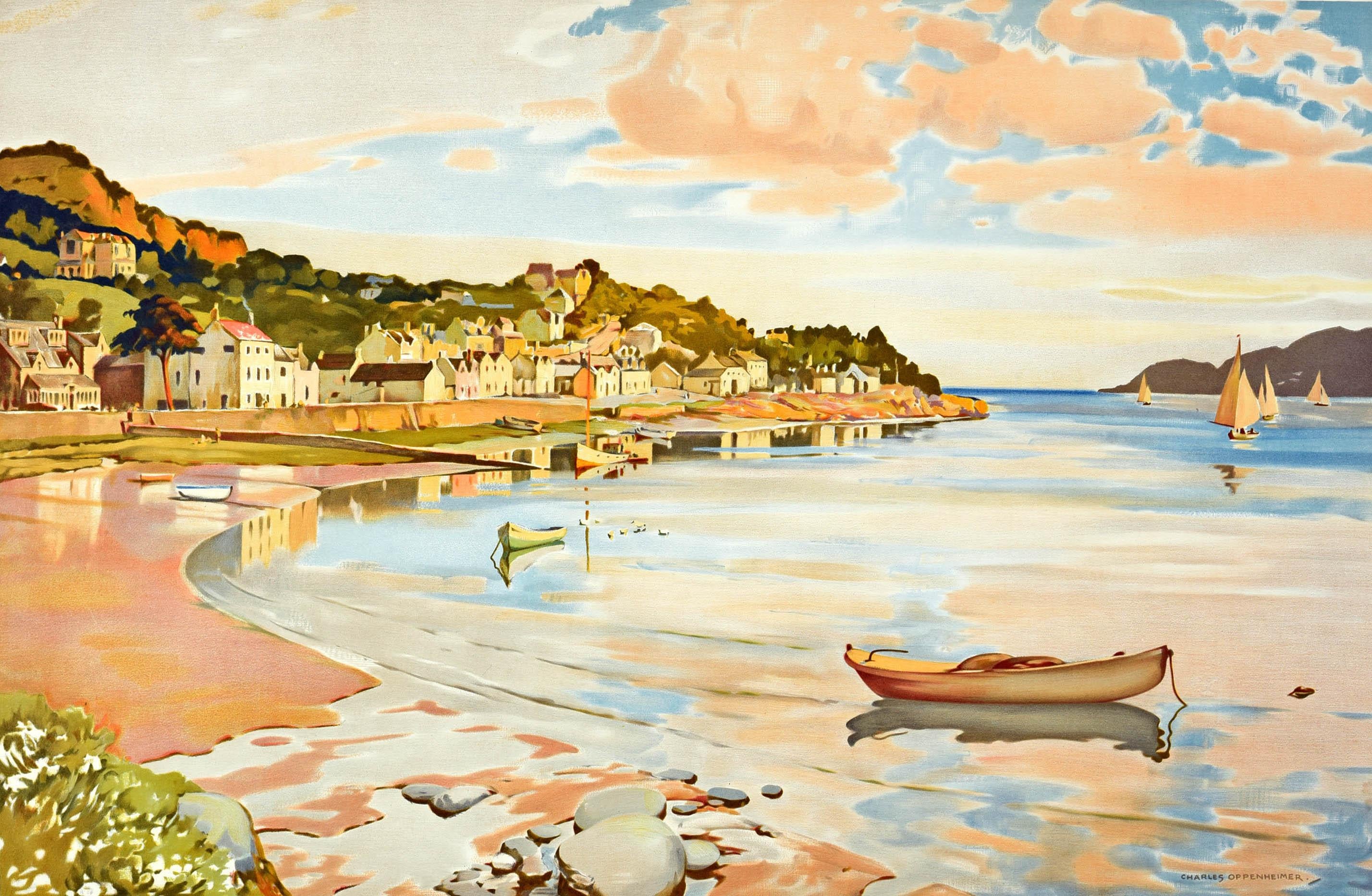 Cartel original de época de los Ferrocarriles Británicos - The Stewartry of Kirkcudbright Scotland - con una apacible vista panorámica de Charles Oppenheimer (1875-1961) del pueblo costero de Kippford, en la Riviera de Solway, al suroeste de