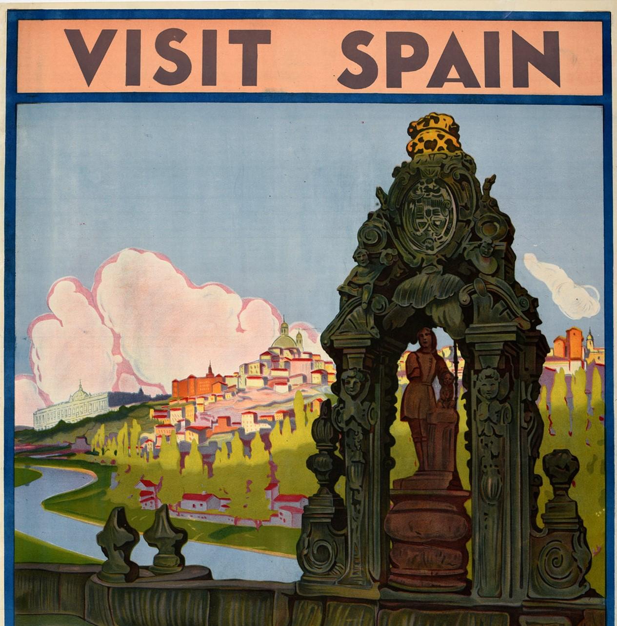 Original-Reiseplakat im Vintage-Stil - Visit Spain Madrid The Centre of Spain and Court of its Kings - mit einem atemberaubenden Motiv der historischen San-Isidro-Skulptur auf der Toledo-Brücke und einem malerischen Blick entlang des Flusses auf