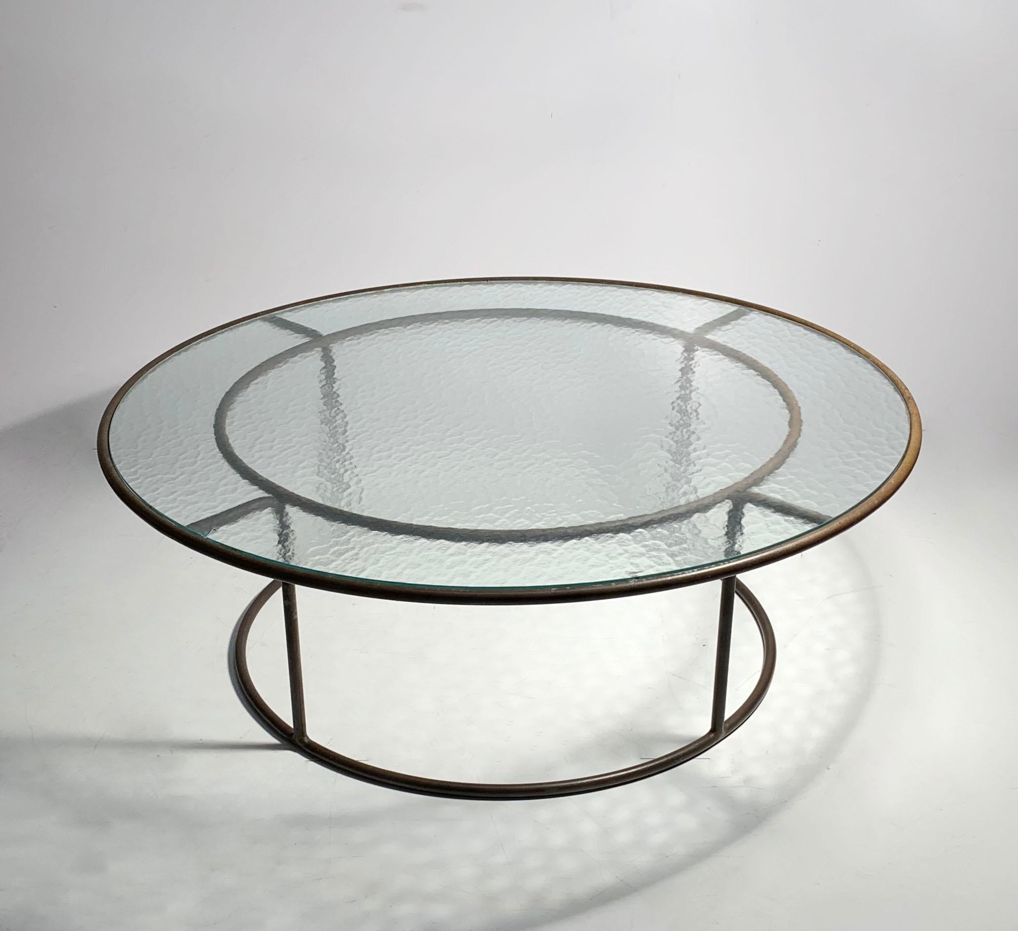 Walter lamb large round coffee table.

Original textured Glass. 2 chips as noted in photos.