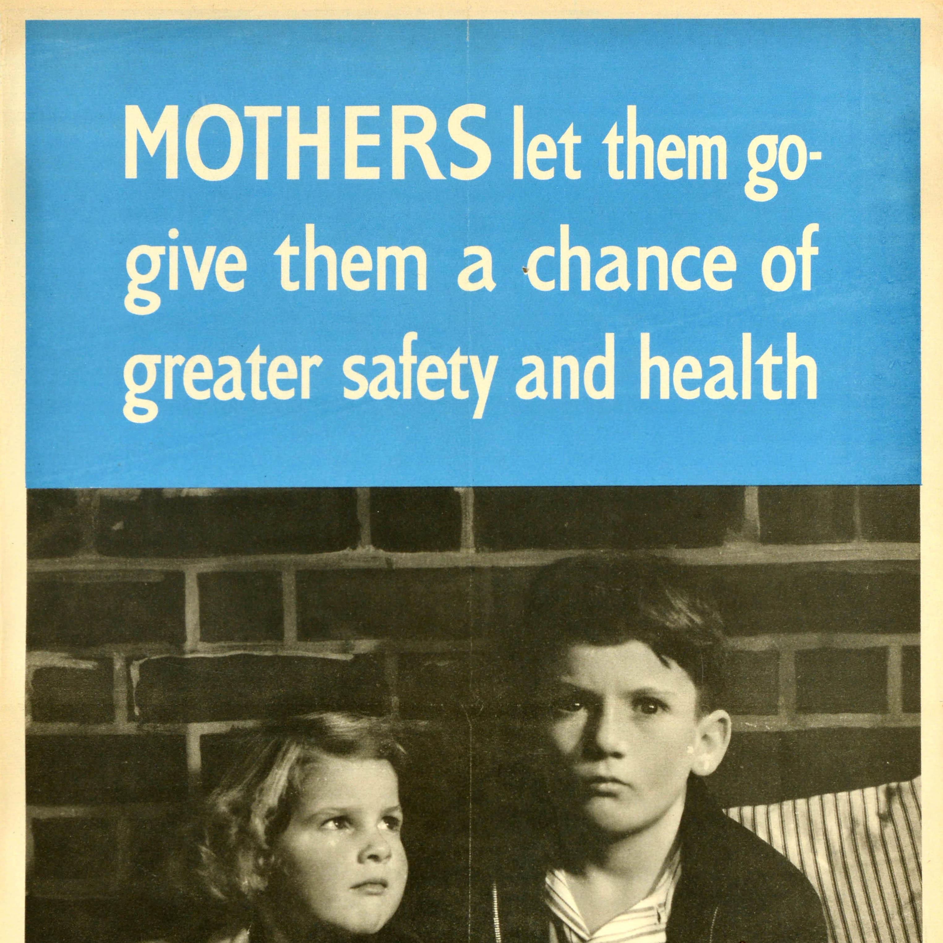 Original Vintage War Propaganda Poster Mothers Let Them Go WWII Evacuation (Britisch) im Angebot