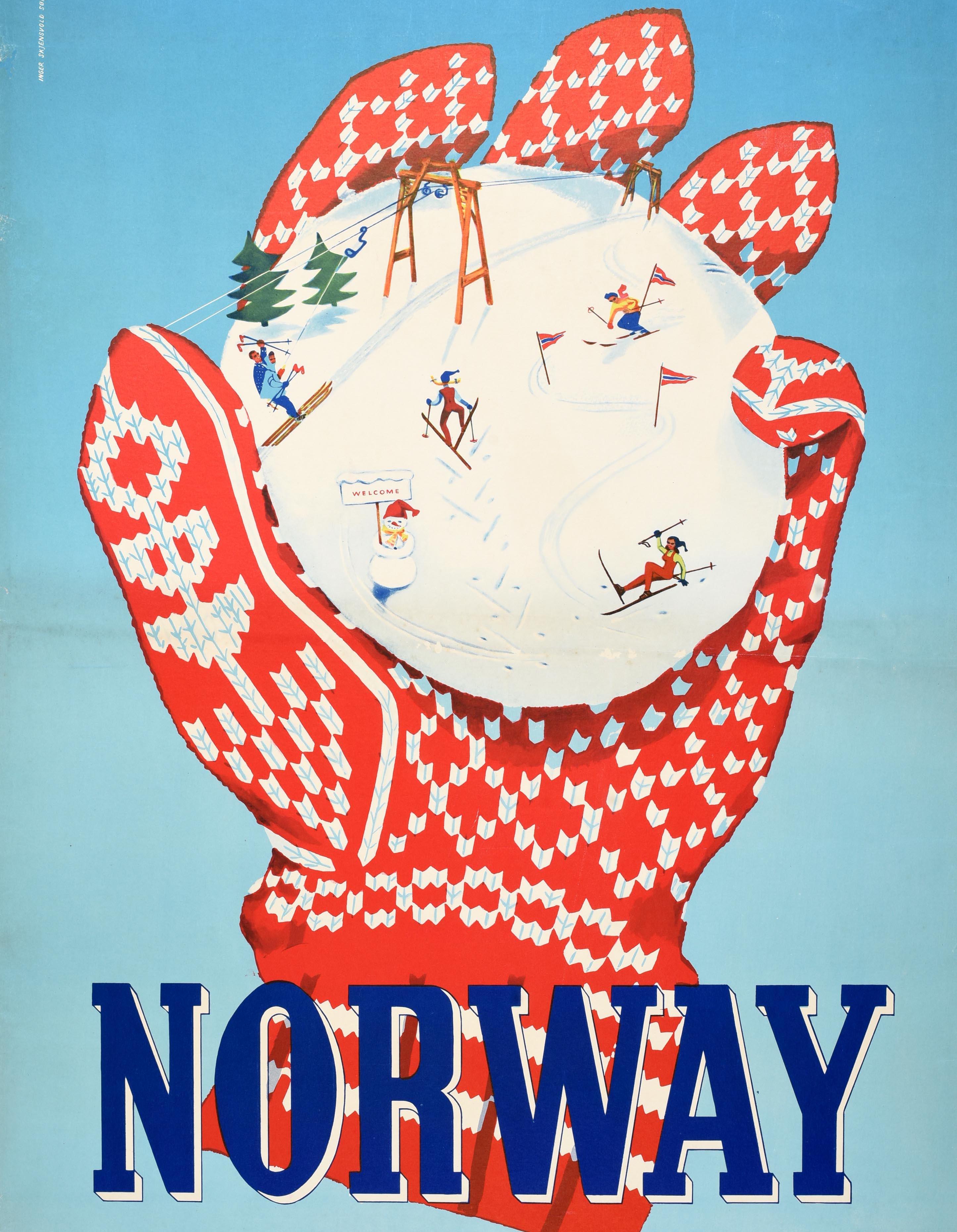 Poster vintage originale per gli sport invernali e i viaggi sugli sci per la Norvegia A Fistful of Fun Fly there by SAS con un grande disegno che raffigura un guanto a motivi rossi e bianchi che tiene in mano una palla di neve con sciatori che