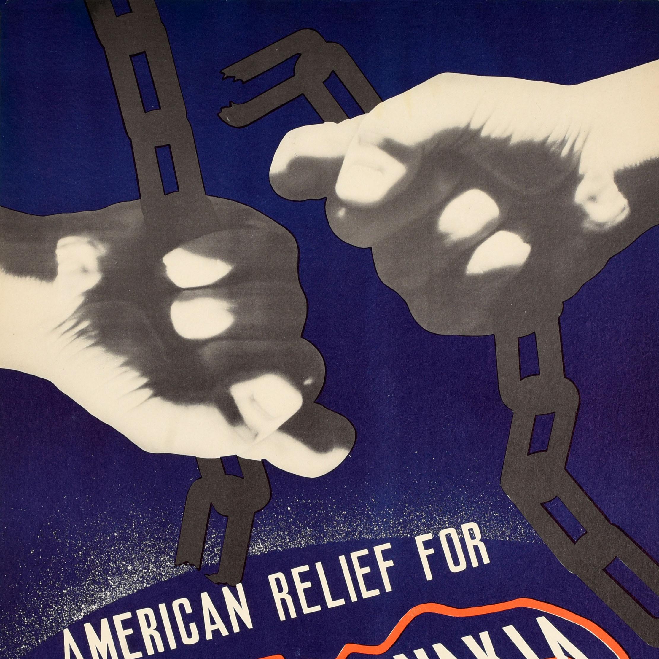 Affiche originale de collecte de fonds de charité de la Seconde Guerre mondiale - American Relief for Czechoslovakia Member Agency of the National War Fund - présentant un dessin dynamique représentant une photographie de deux mains brisant une