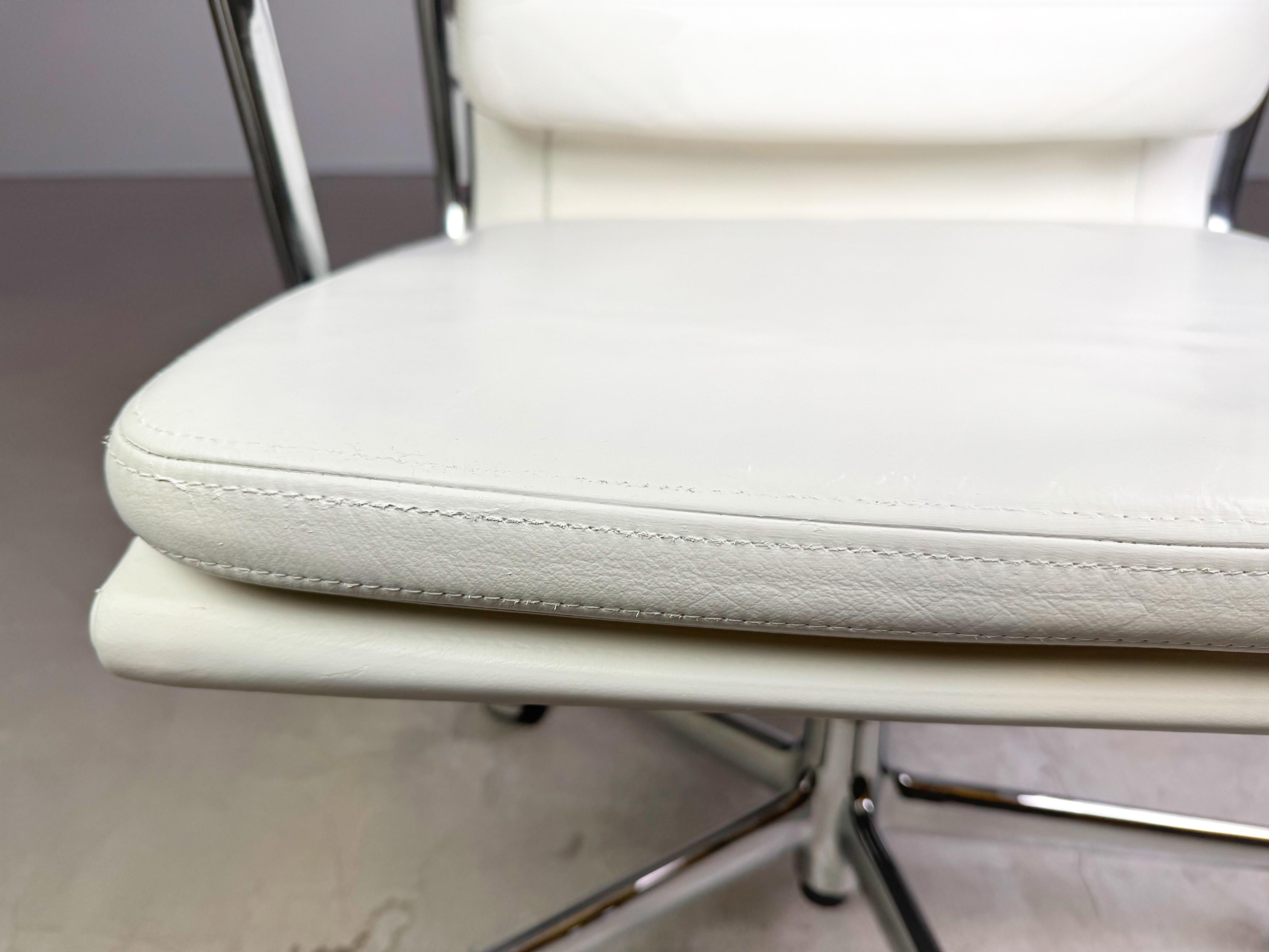 Original Vitra EA 217 Bürostuhl Charles Eames leder weiß Chefsessel (Stahl) im Angebot