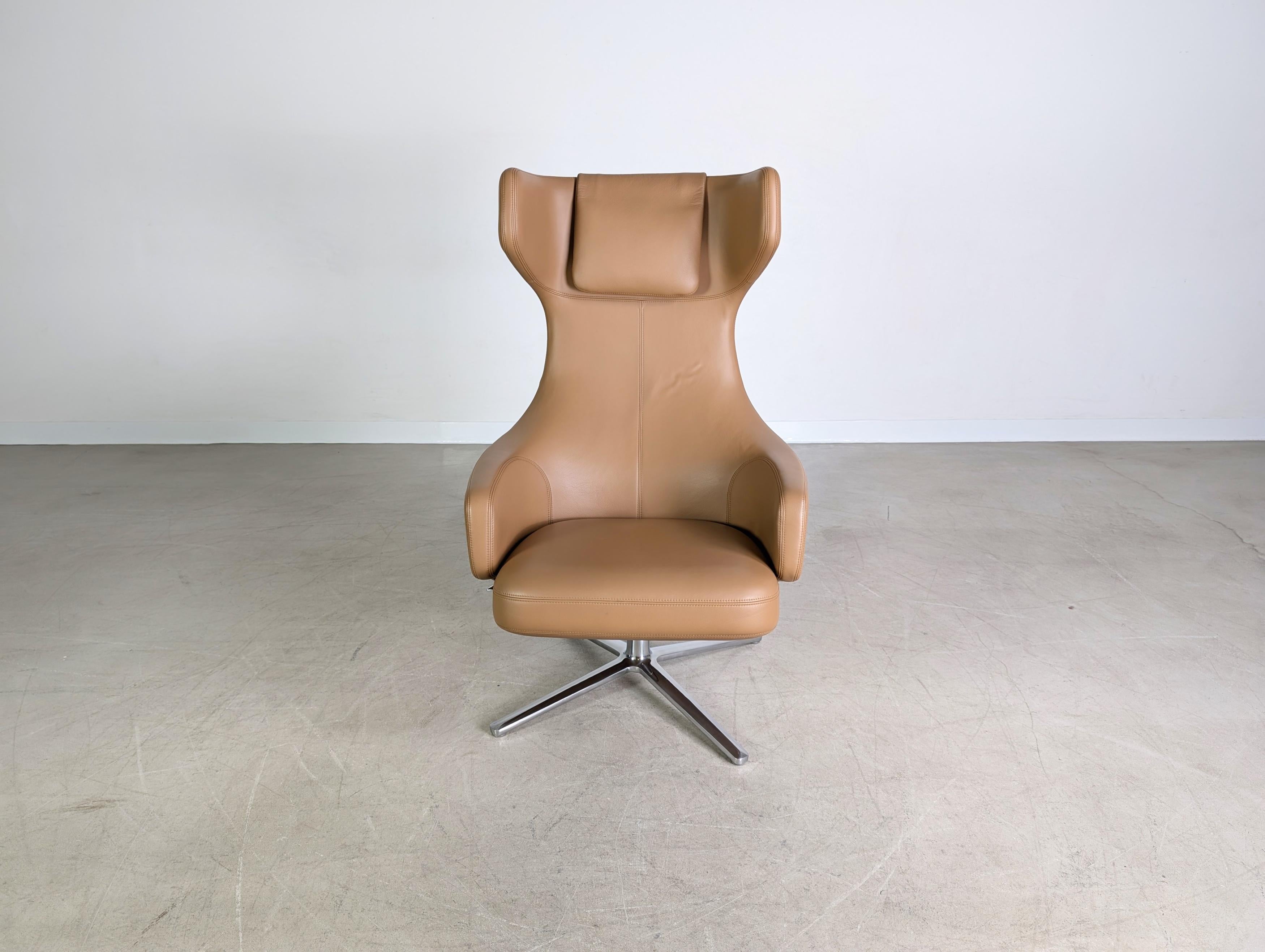 Te ofrecemos una magnífica Silla Grand Repos de Vitra en madera de color coñac. Lo encuentro en un estado completamente nuevo y destaca por su gran comodidad, sus materiales de alta calidad y su calidad y fabricación excelentes.

Estado: Muy buen